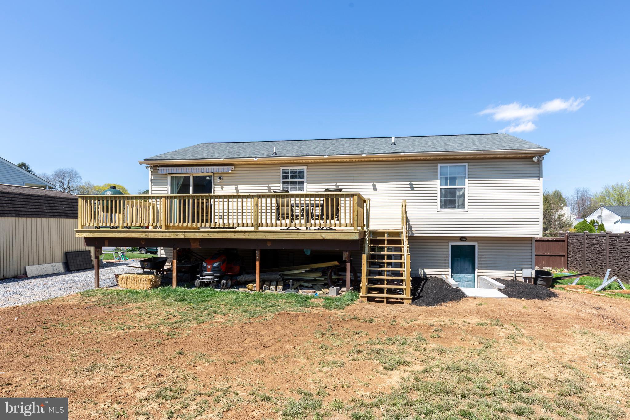 SARAHS CHOICE - Residential