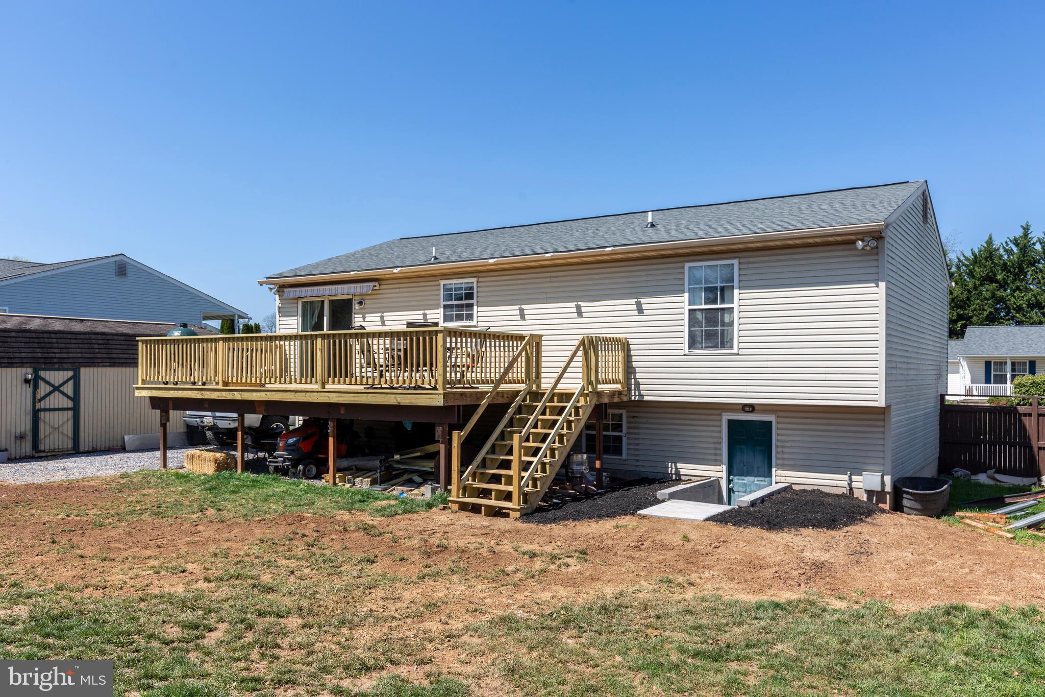 SARAHS CHOICE - Residential