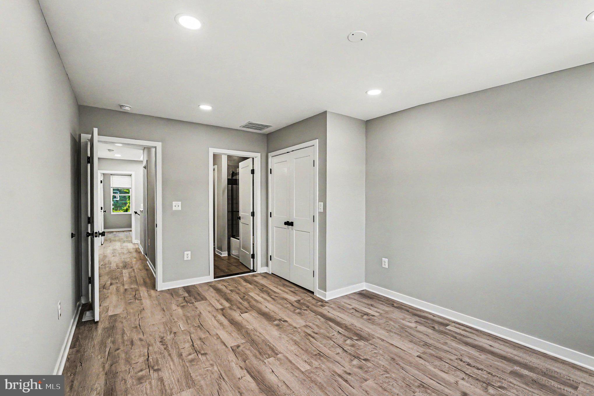 HARWOOD - Residential