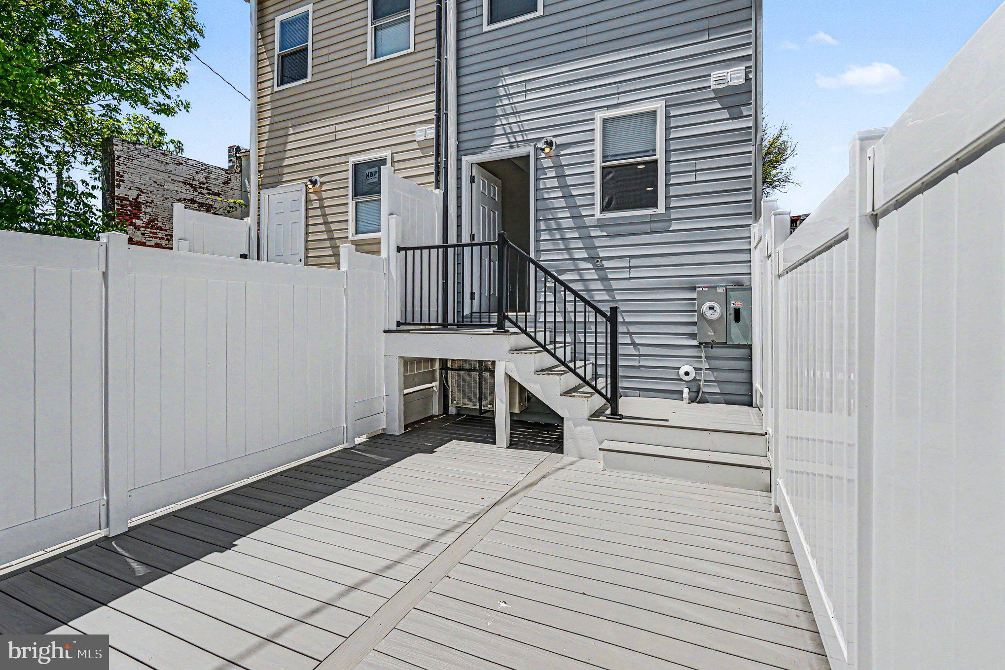 HARWOOD - Residential