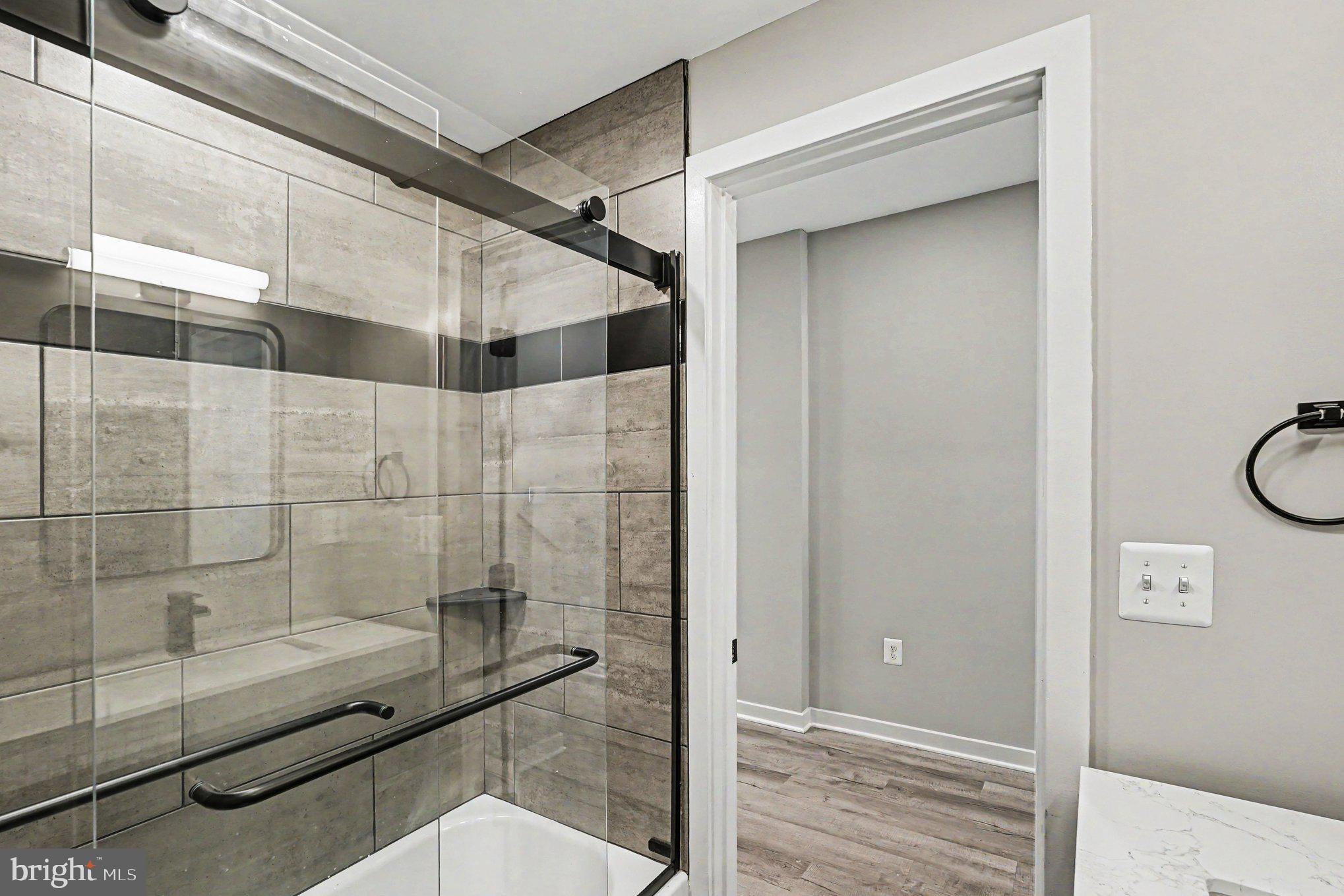 HARWOOD - Residential