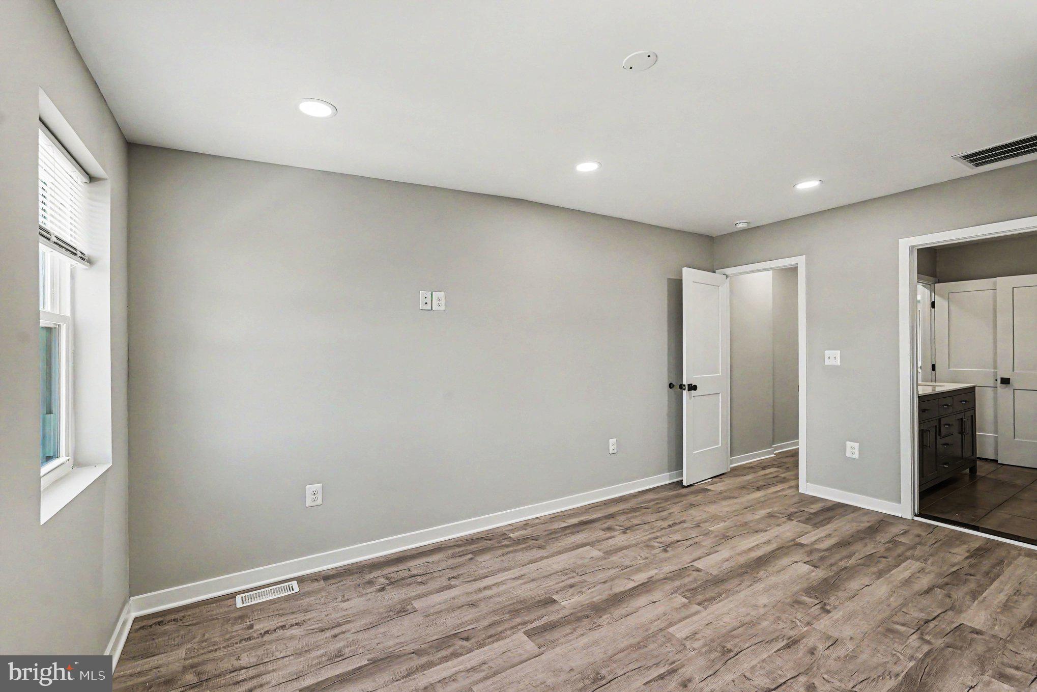 HARWOOD - Residential