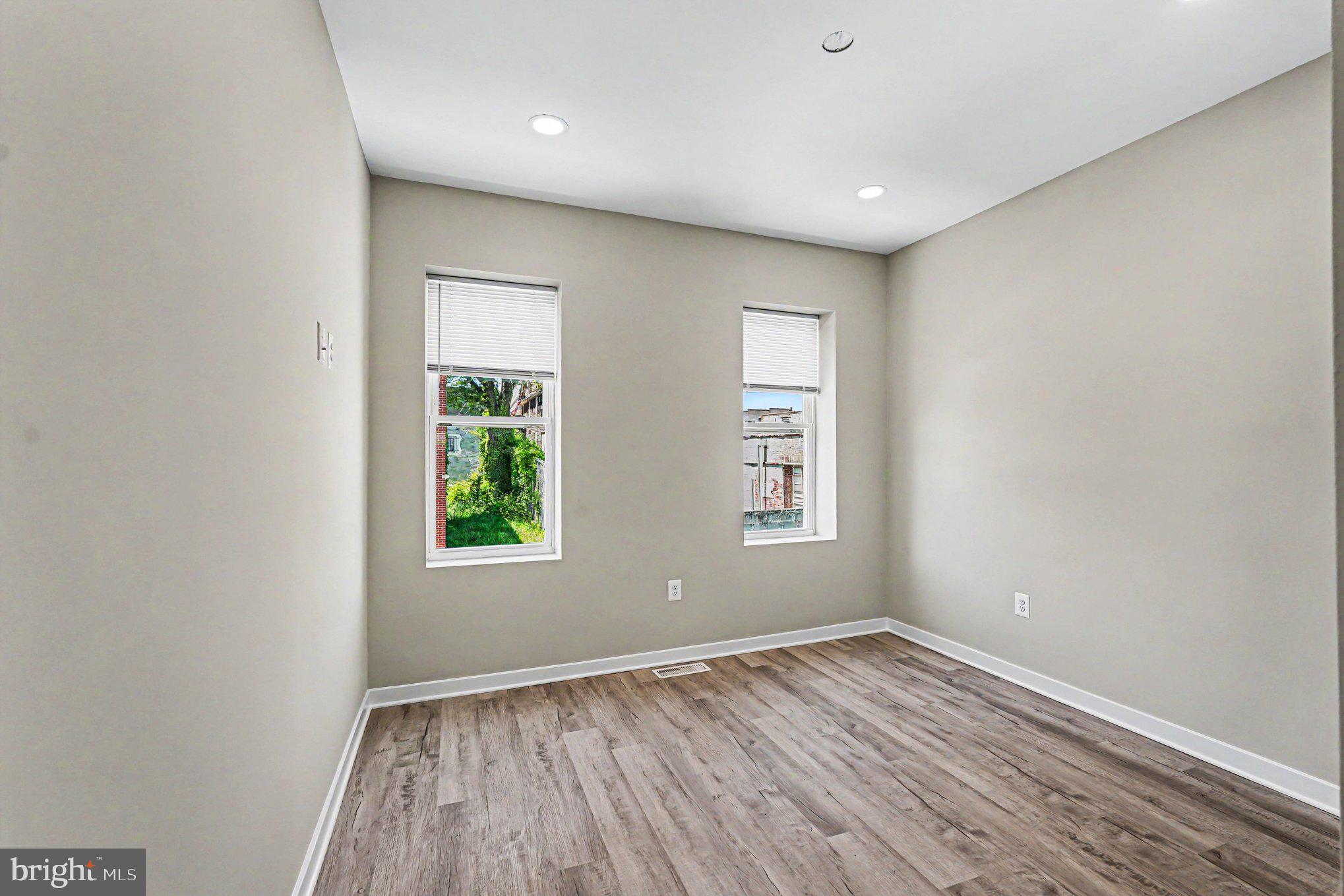HARWOOD - Residential