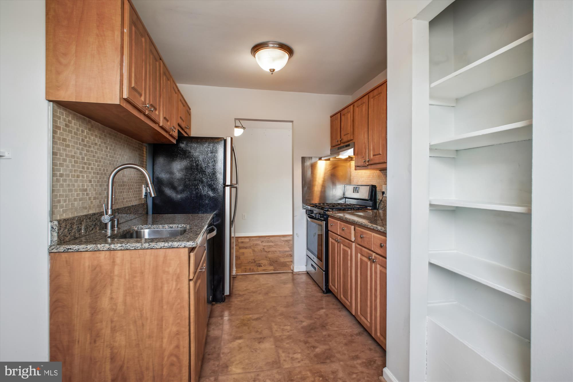 MAYFLOWER SQUARE - Residential Lease