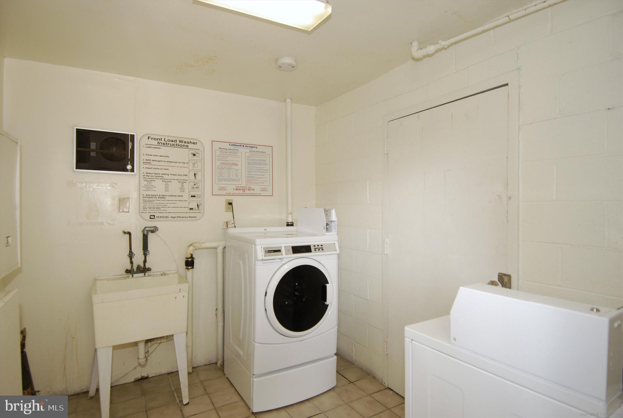 MAYFLOWER SQUARE - Residential Lease