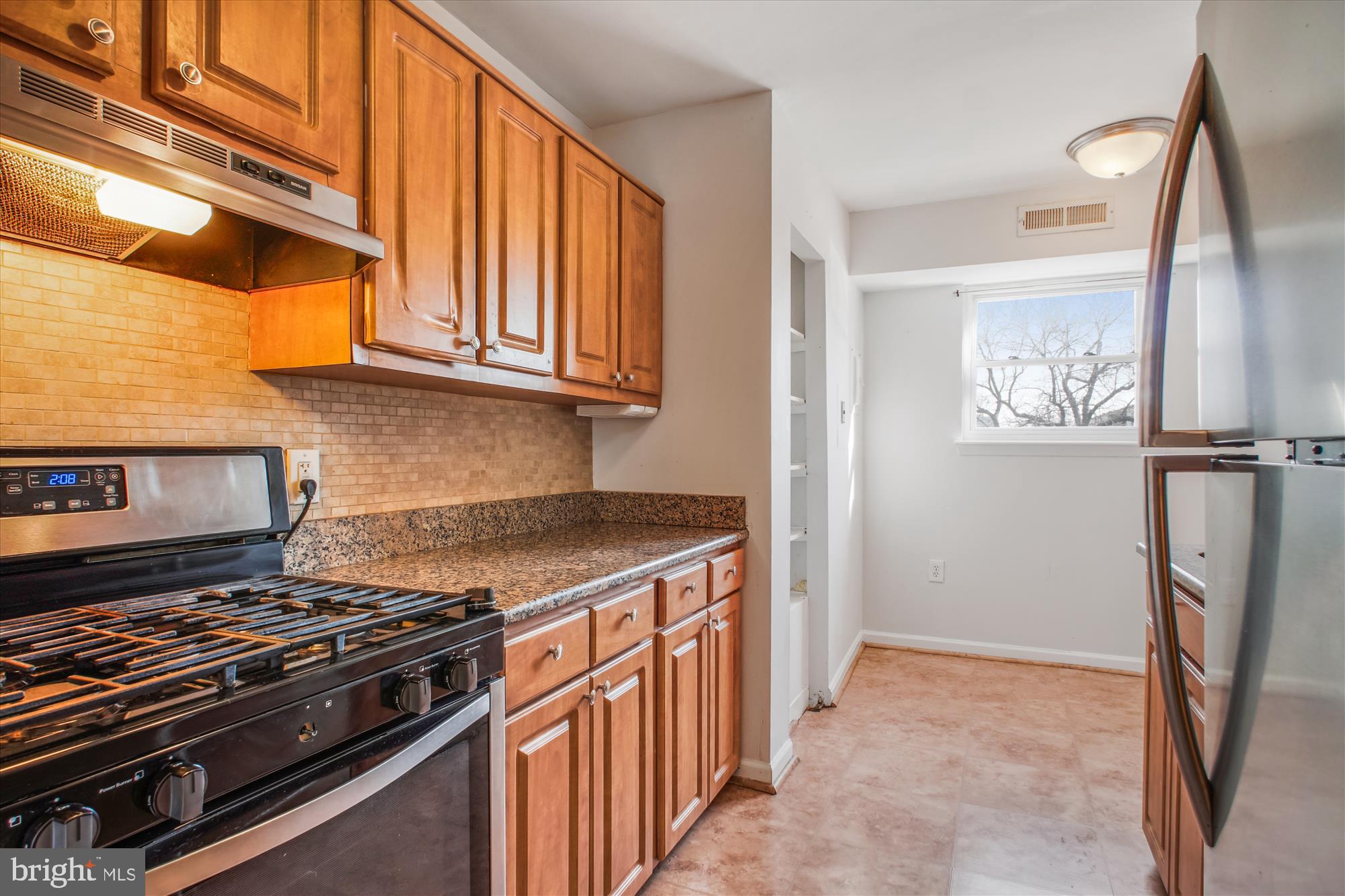 MAYFLOWER SQUARE - Residential Lease