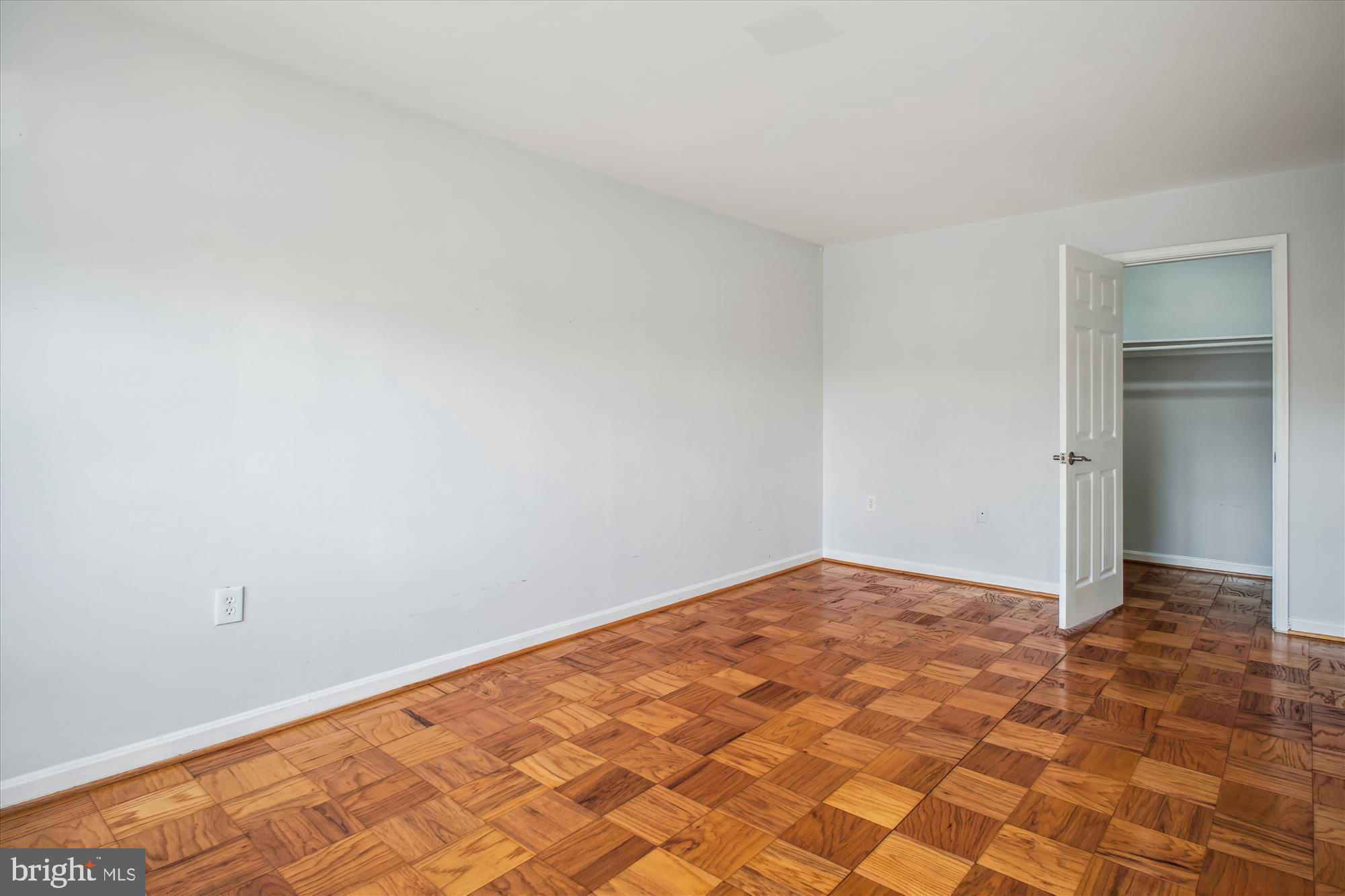 MAYFLOWER SQUARE - Residential Lease