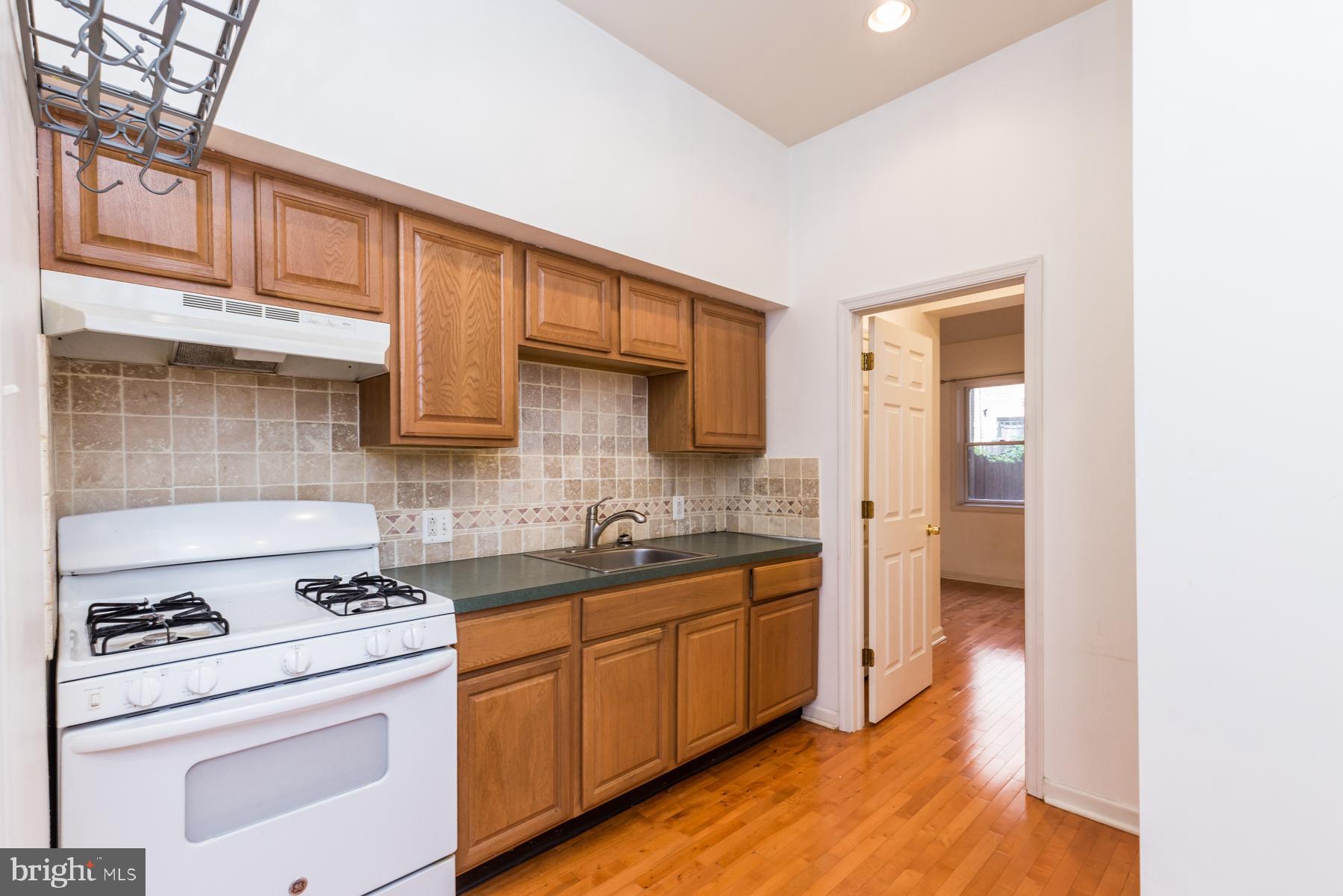 WASHINGTON SQ WEST - Residential Lease