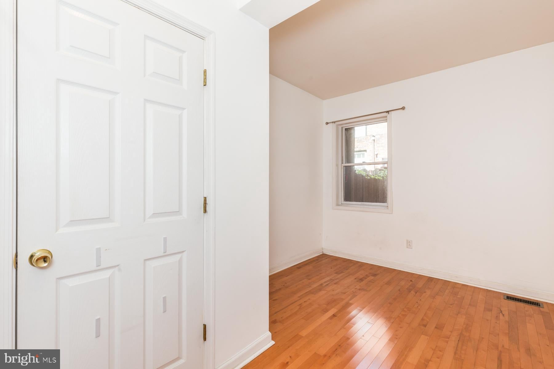 WASHINGTON SQ WEST - Residential Lease