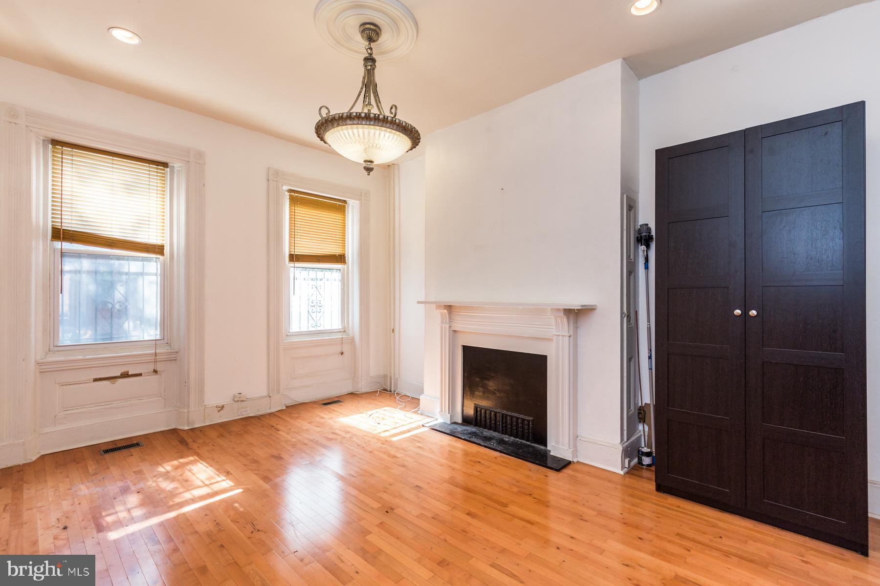 WASHINGTON SQ WEST - Residential Lease