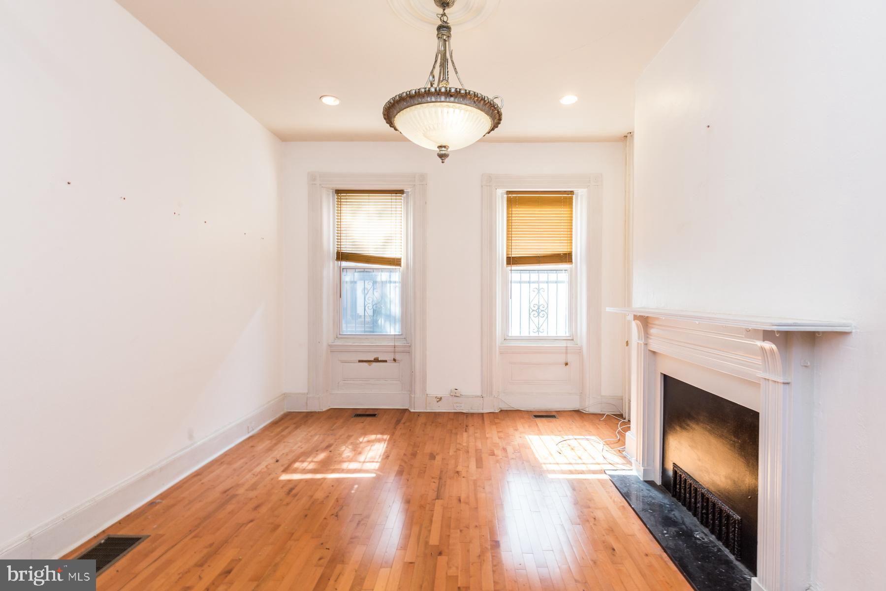 WASHINGTON SQ WEST - Residential Lease