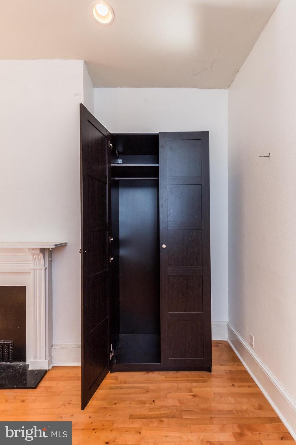 WASHINGTON SQ WEST - Residential Lease
