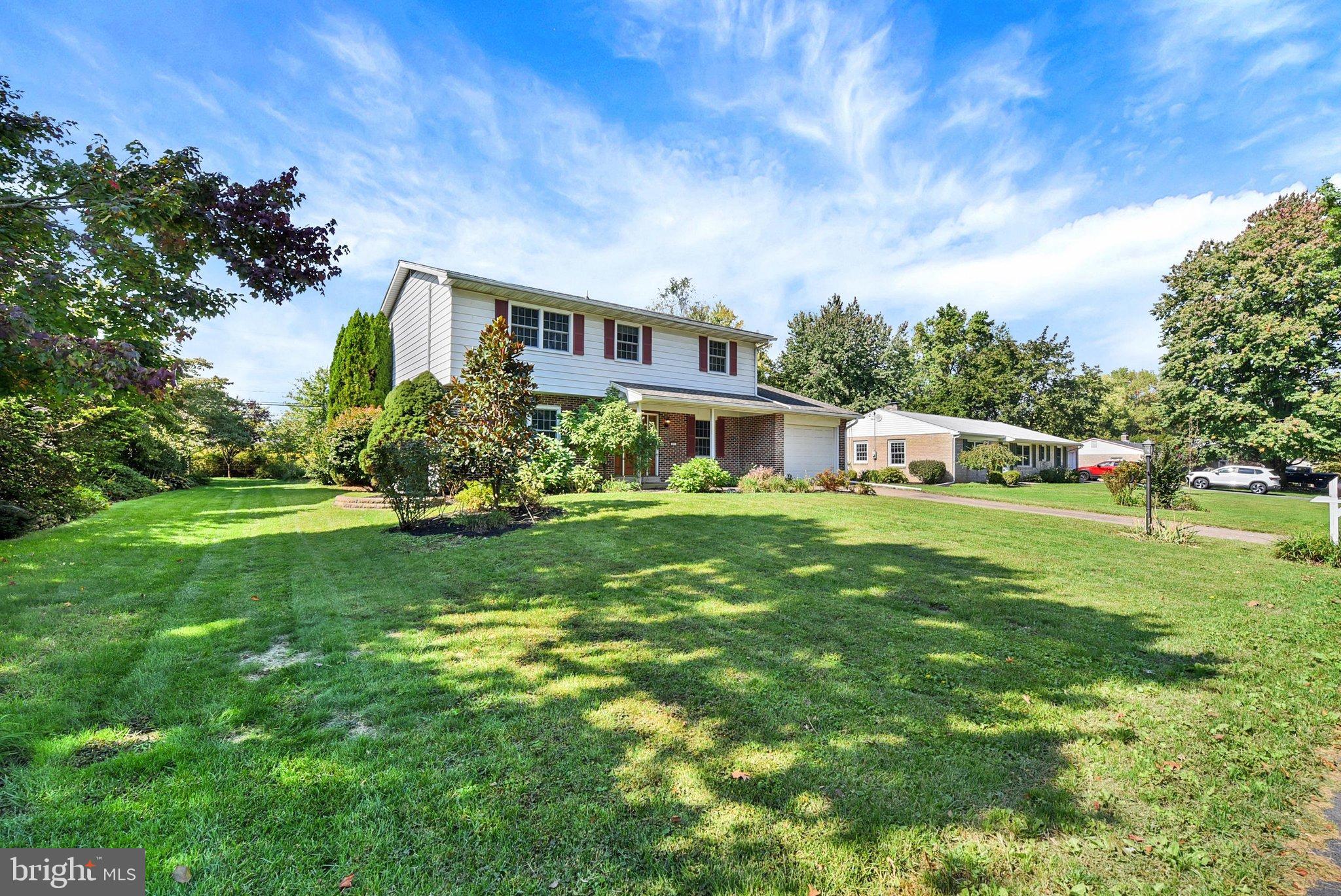 21 OAKWOOD AVENUE