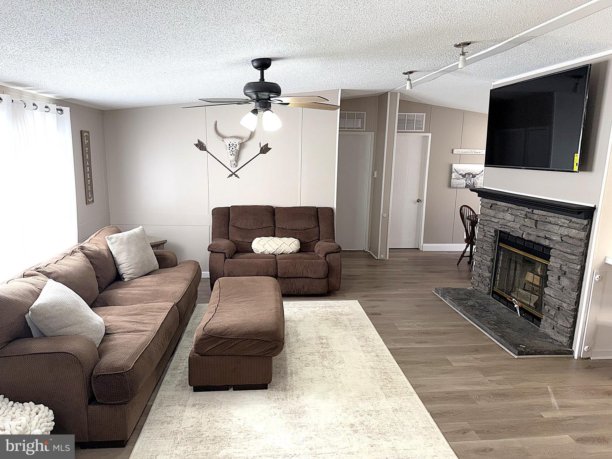 MARYLAND MANOR MOBILE HOME PARK - Residential