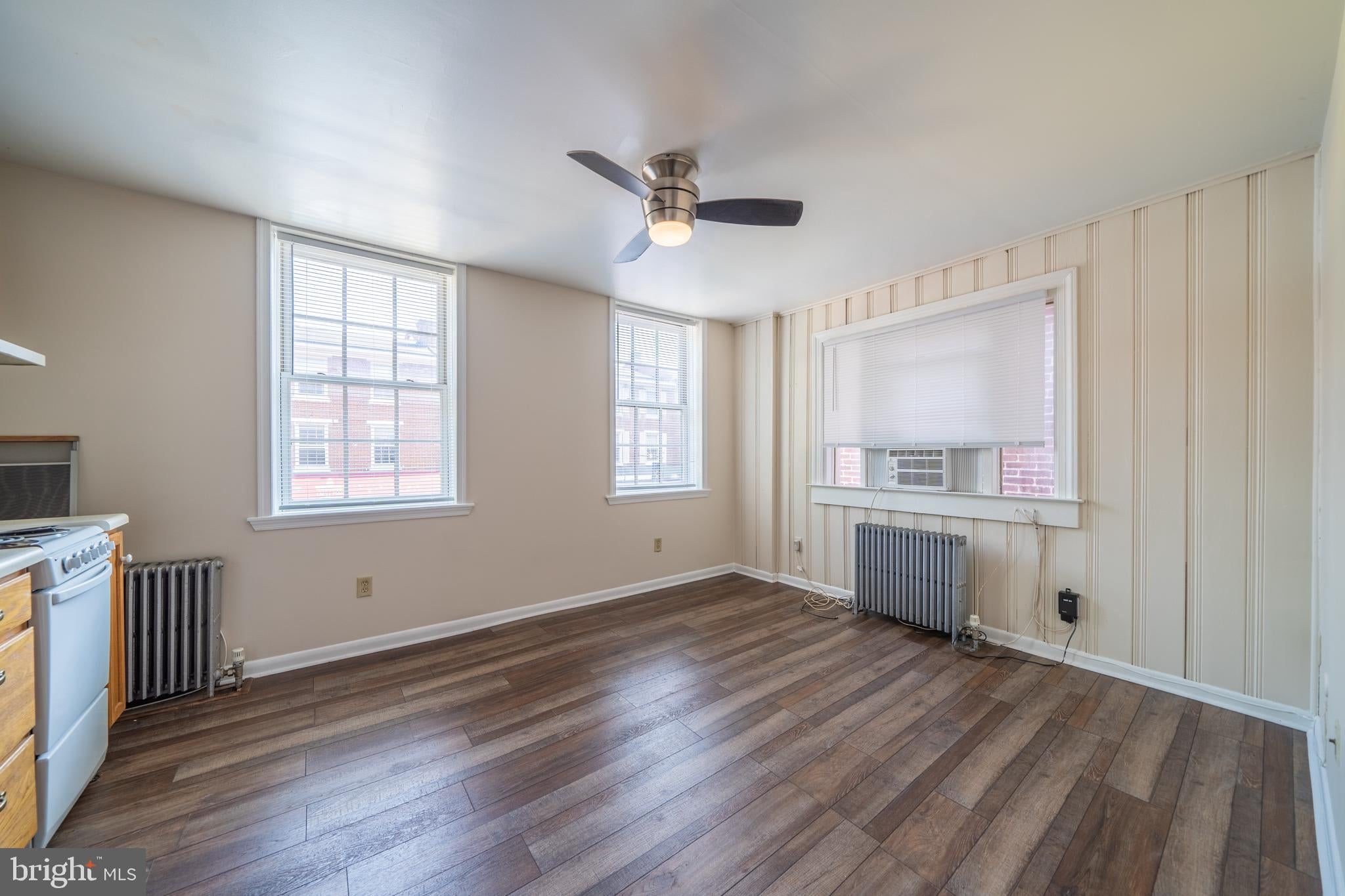 121 E GAY STREET 8