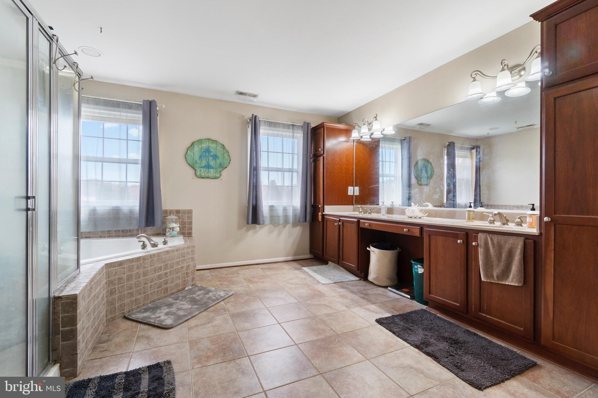 PERCHERON PLACE - Residential