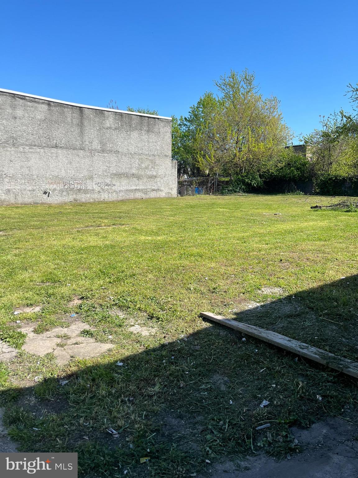 2126 W TORONTO STREET