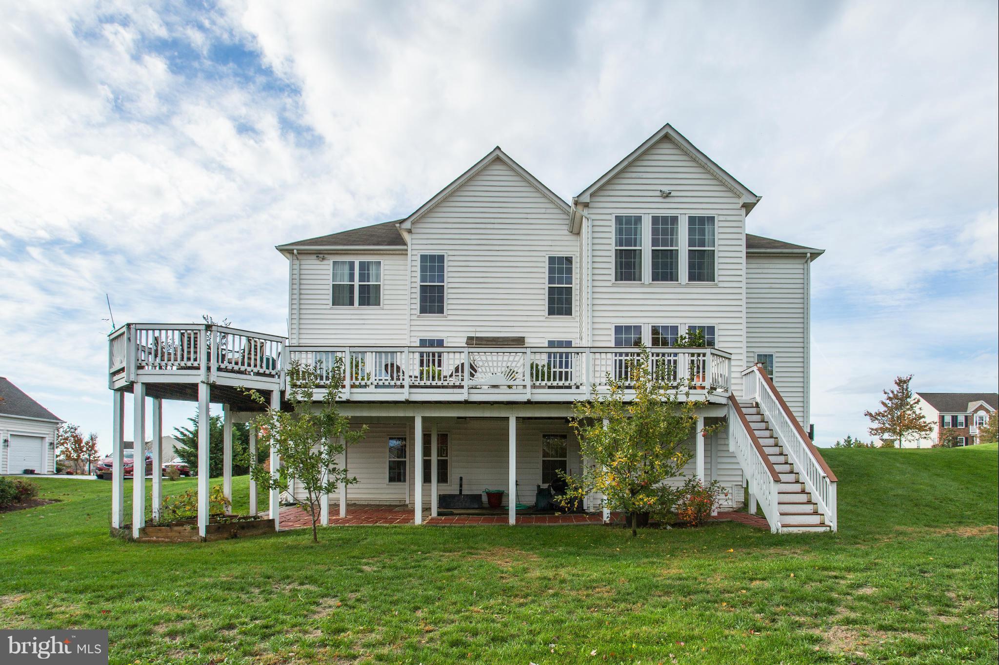 THE RIDINGS AT BLUE SPRING - Residential