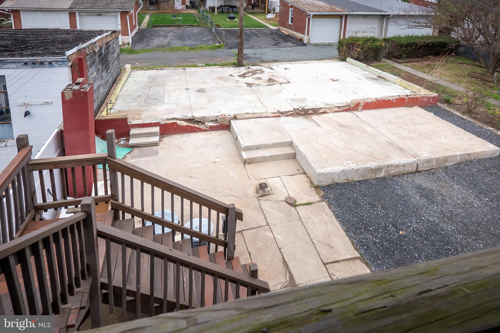 HYDE PARK - Residential Income