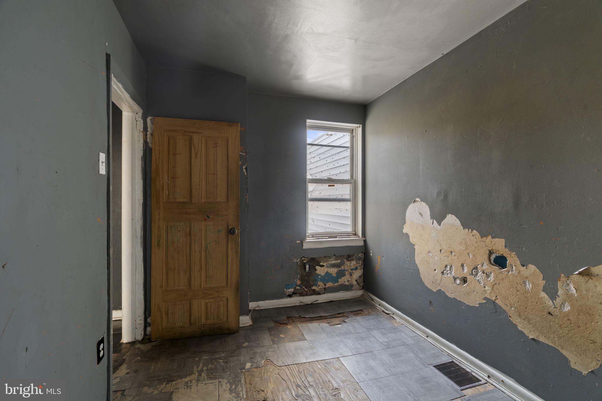 POINT BREEZE - Residential