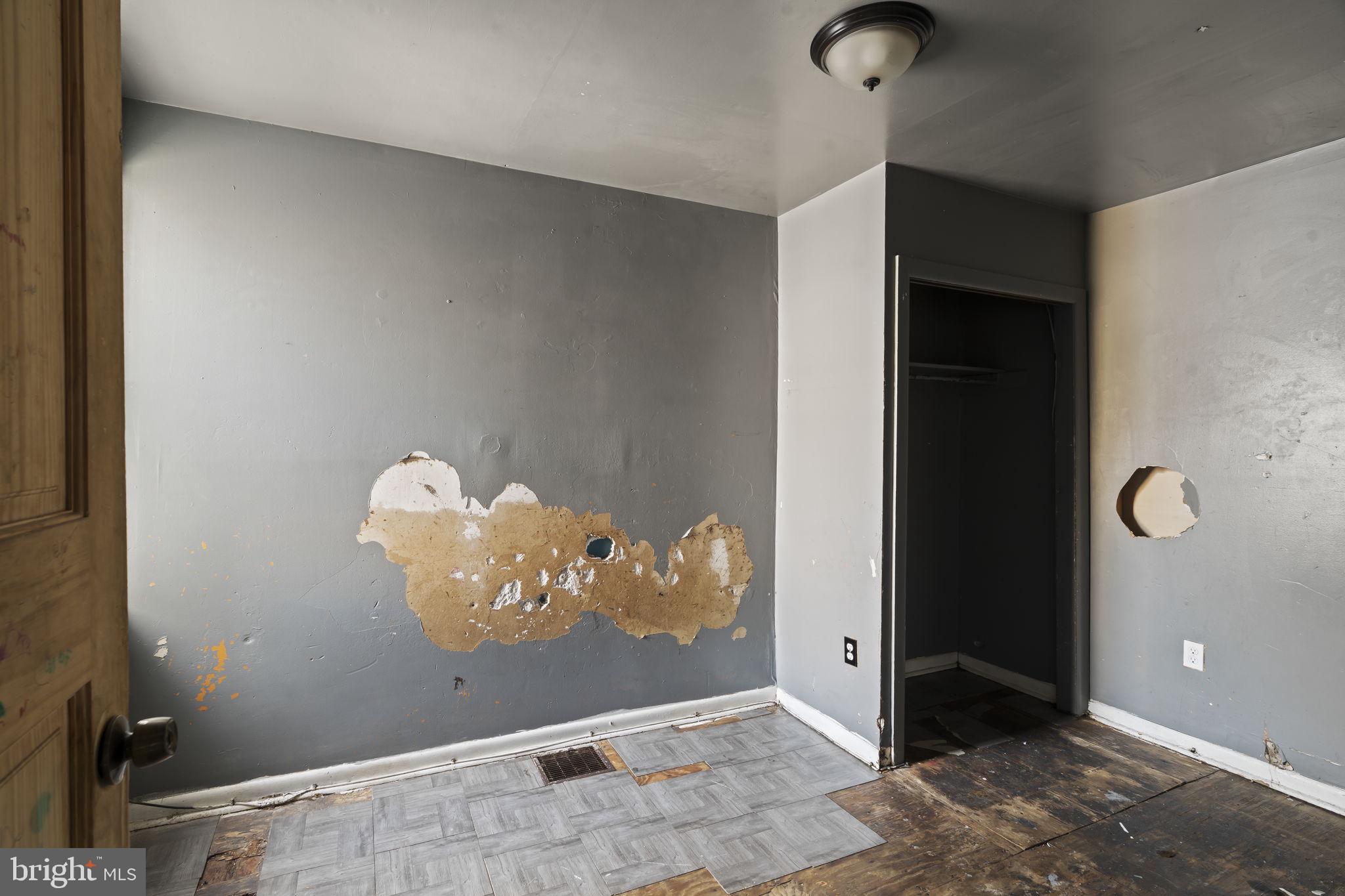 POINT BREEZE - Residential