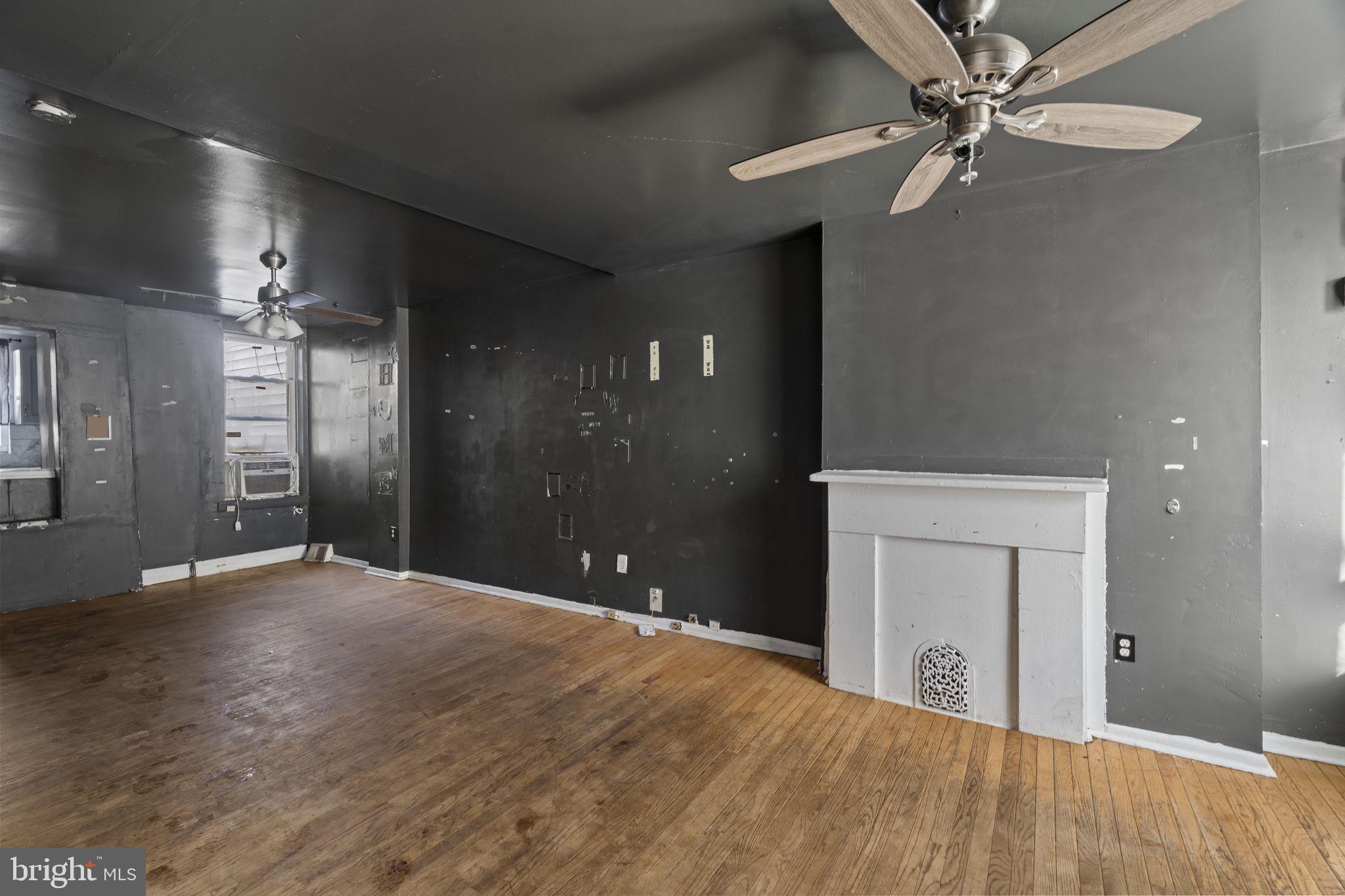 POINT BREEZE - Residential