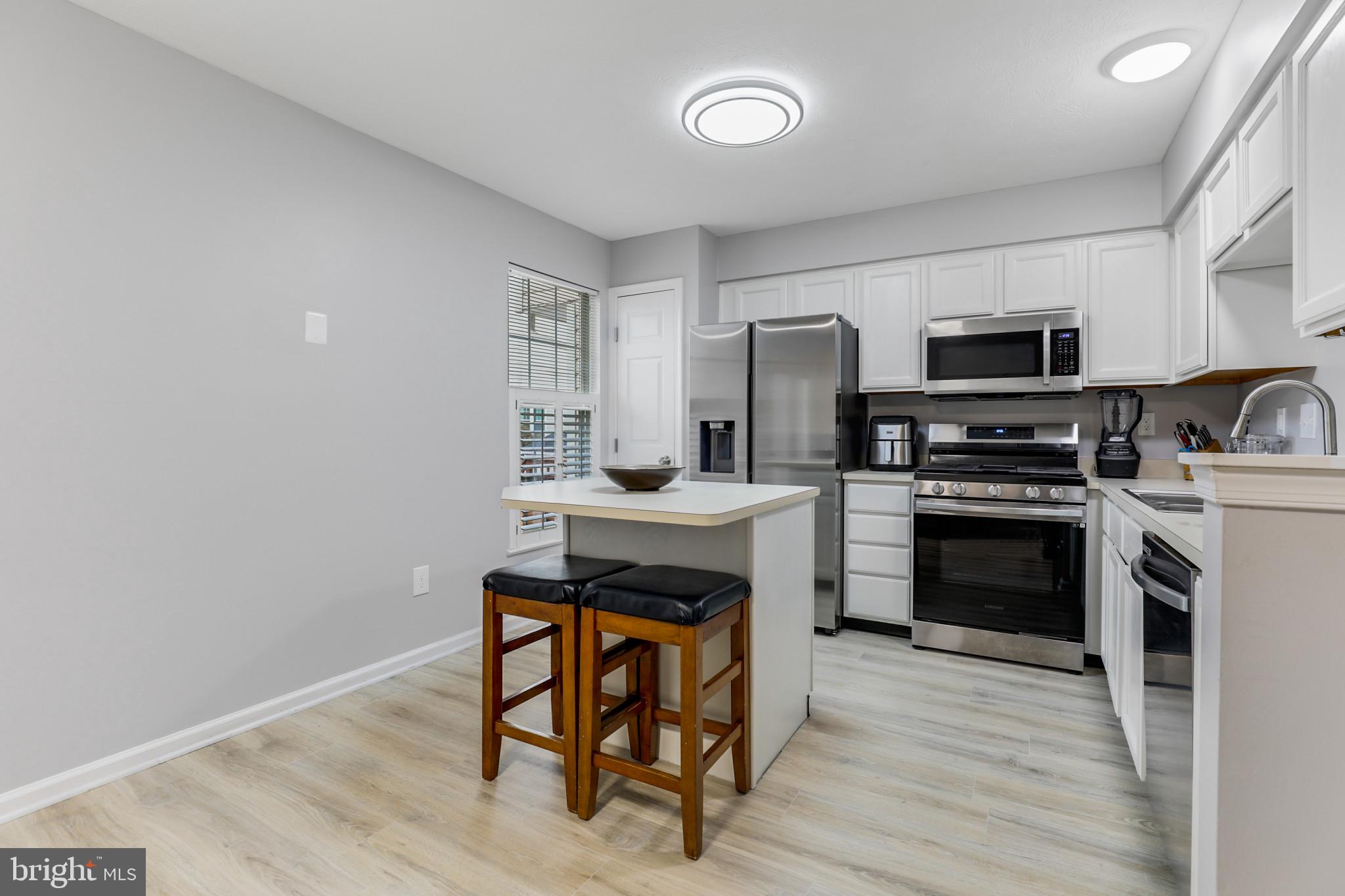 CASTLE STONE AT WHITE MARSH - Residential