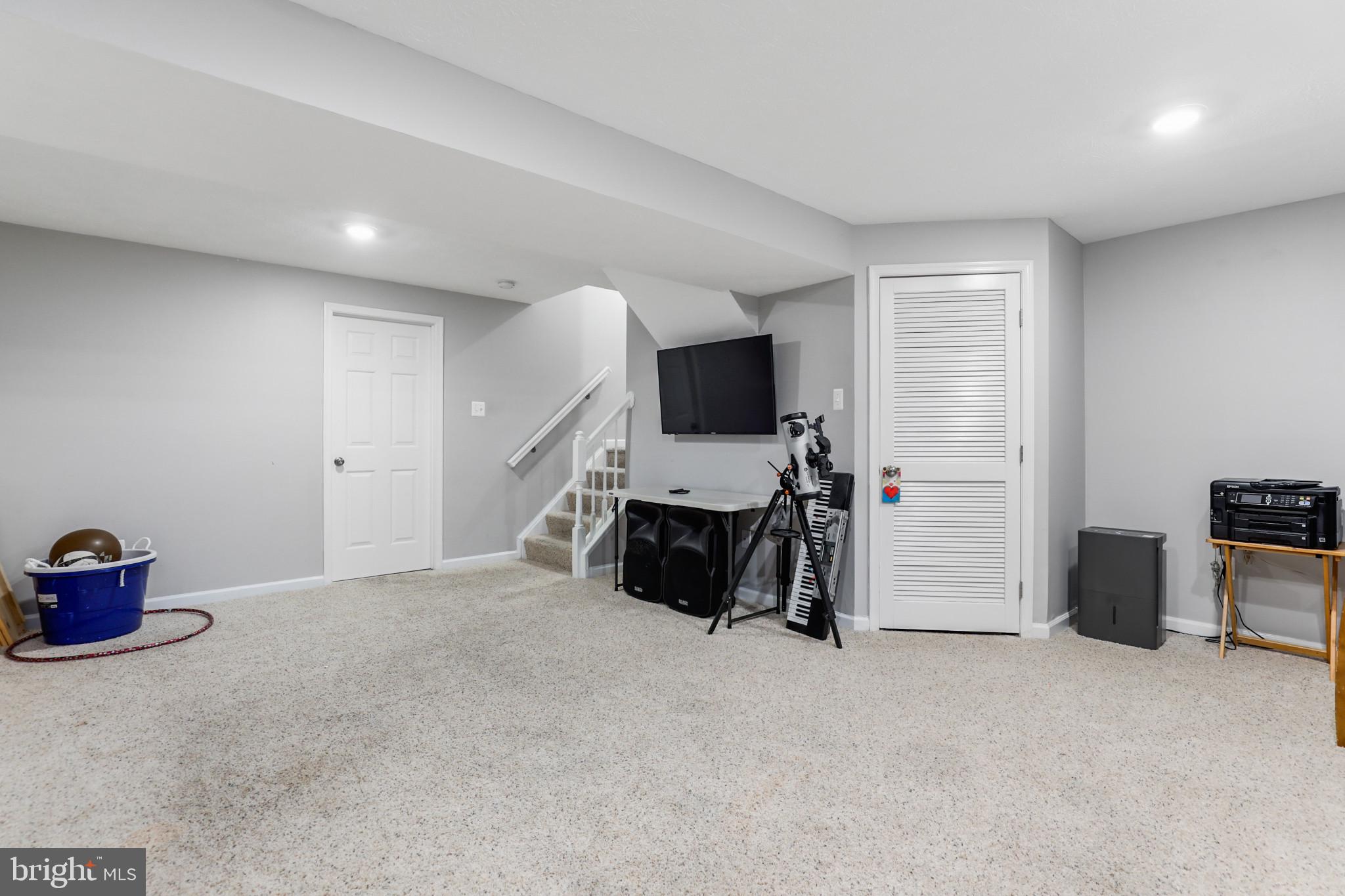 CASTLE STONE AT WHITE MARSH - Residential