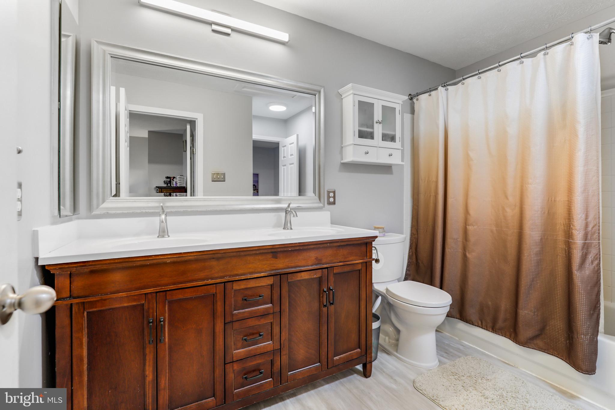 CASTLE STONE AT WHITE MARSH - Residential