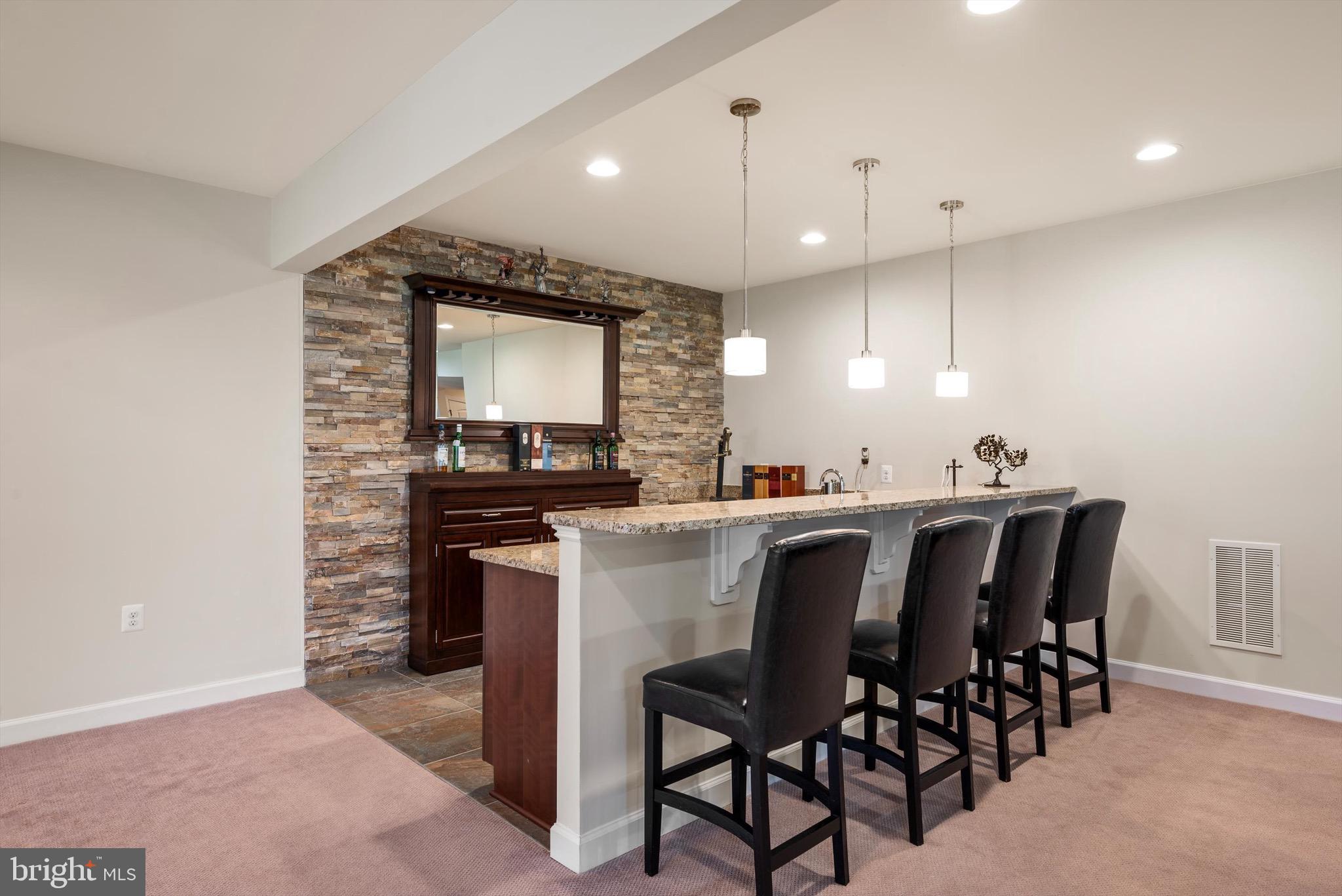 HIGHLANDS - Residential