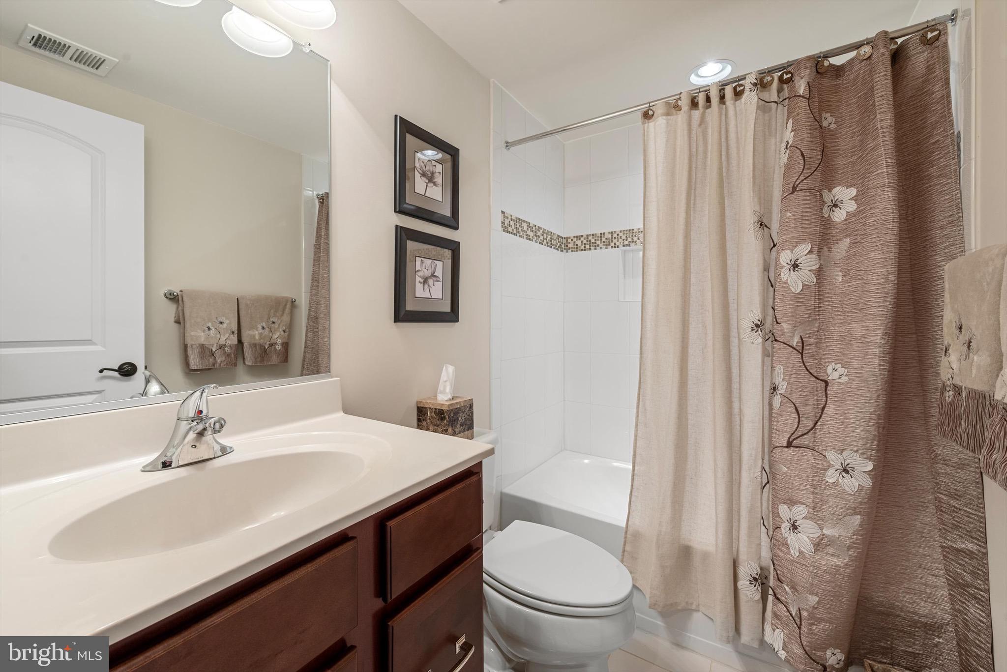 HIGHLANDS - Residential