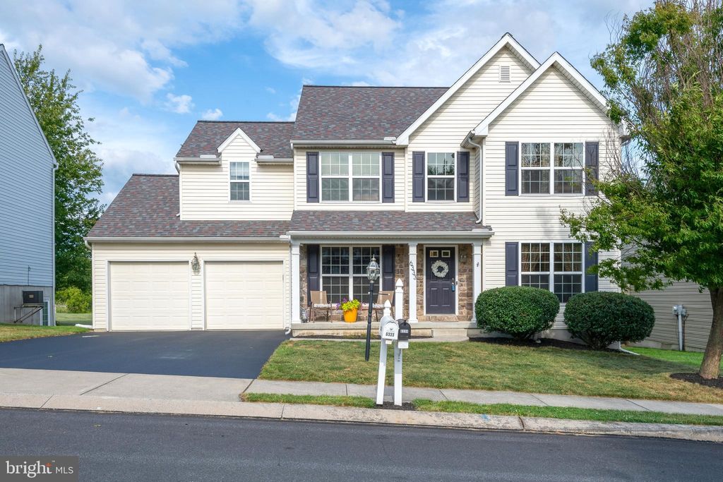Photo of 6333 Bayberry AVENUE, Manheim, PA 17545 (MLS # PALA2040046)