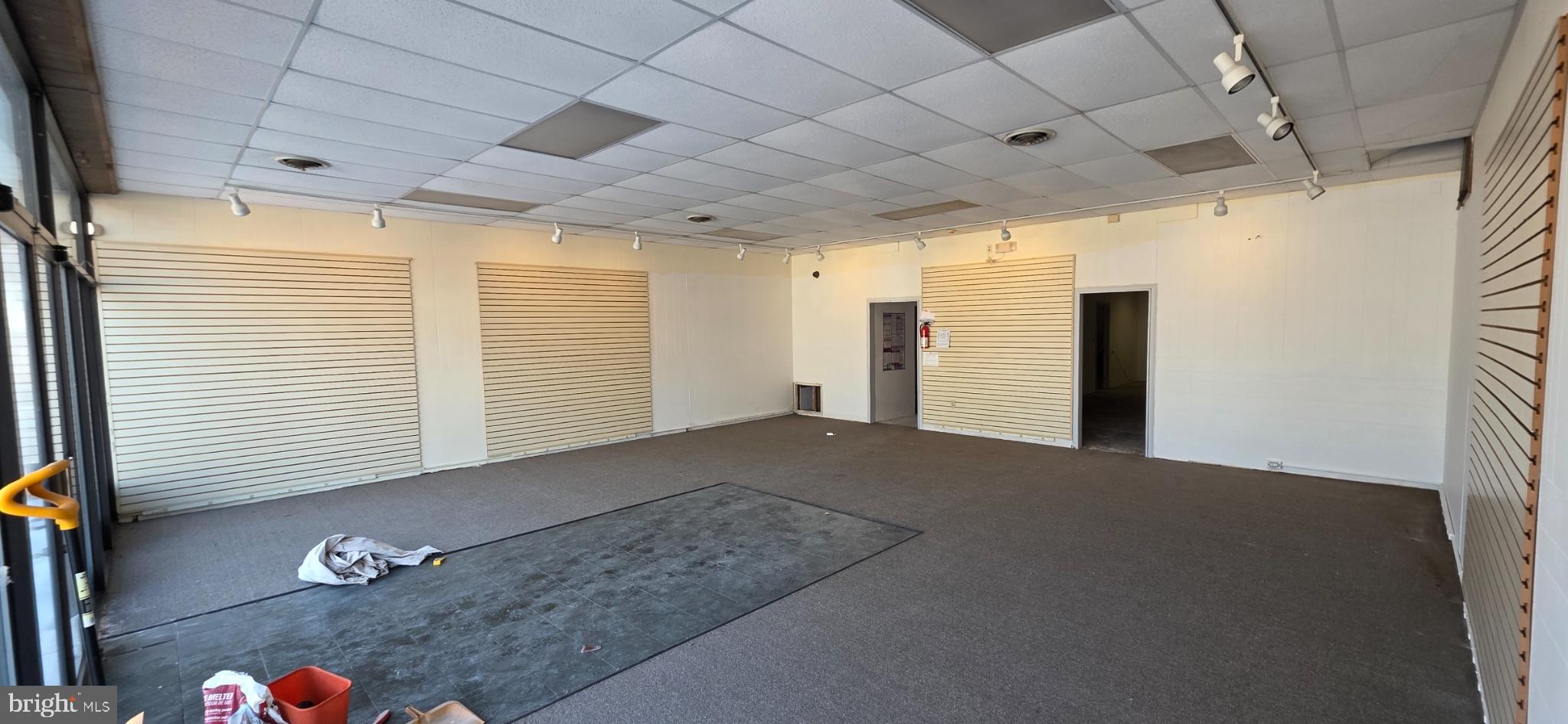 1413 W MARKET STREET