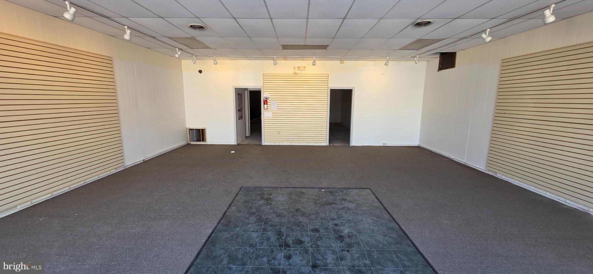 1413 W MARKET STREET