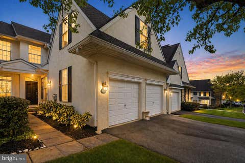 Townhouse For Sale - 803 Whispering Brooke Drive<br/> NEWTOWN SQUARE, PA 19073