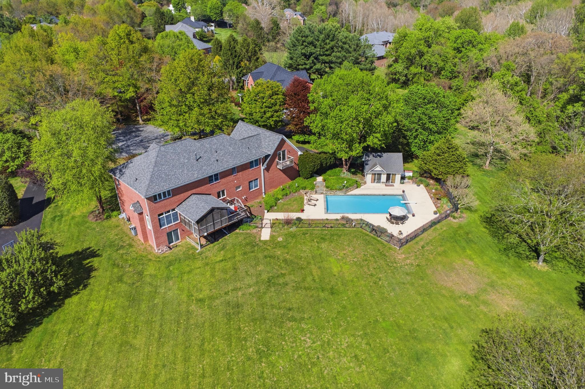 QUARTERFIELD - Residential