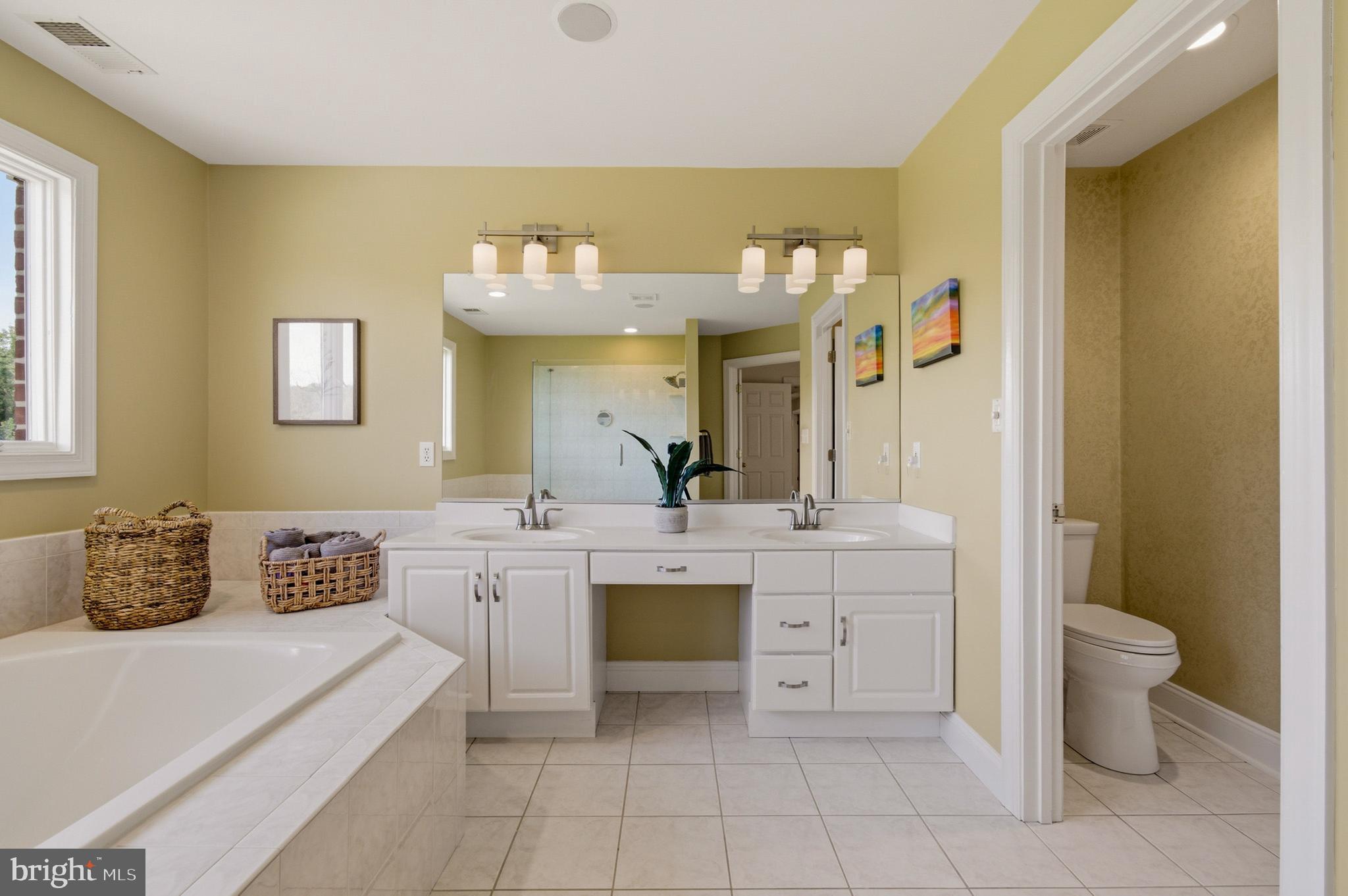 QUARTERFIELD - Residential