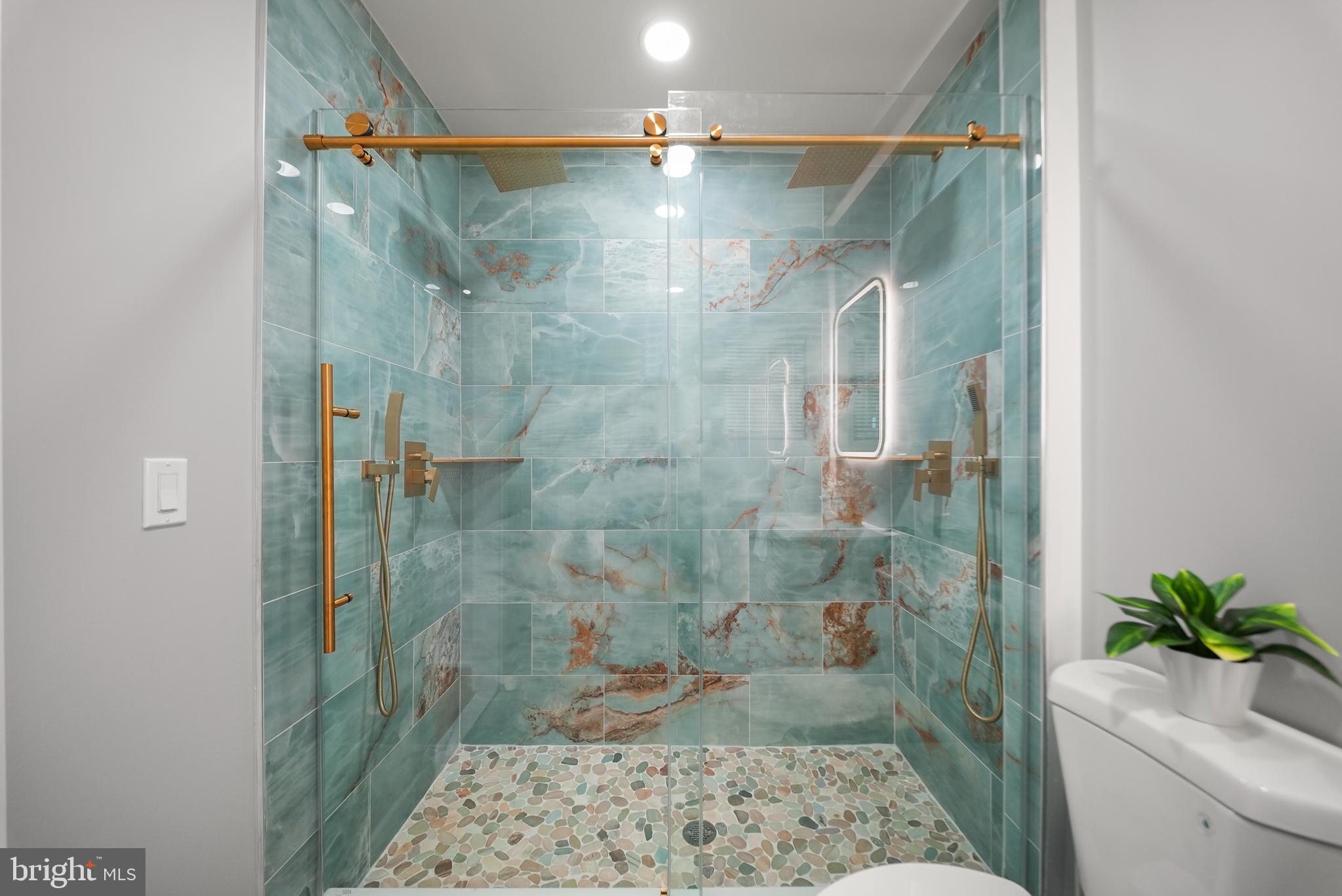 RICHMOND - Residential