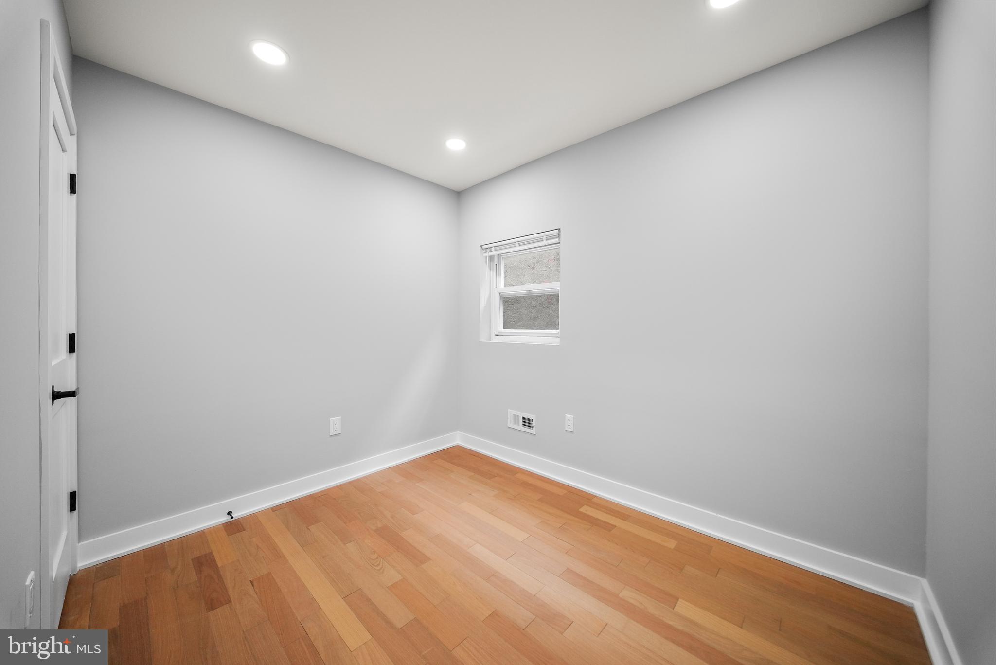 RICHMOND - Residential