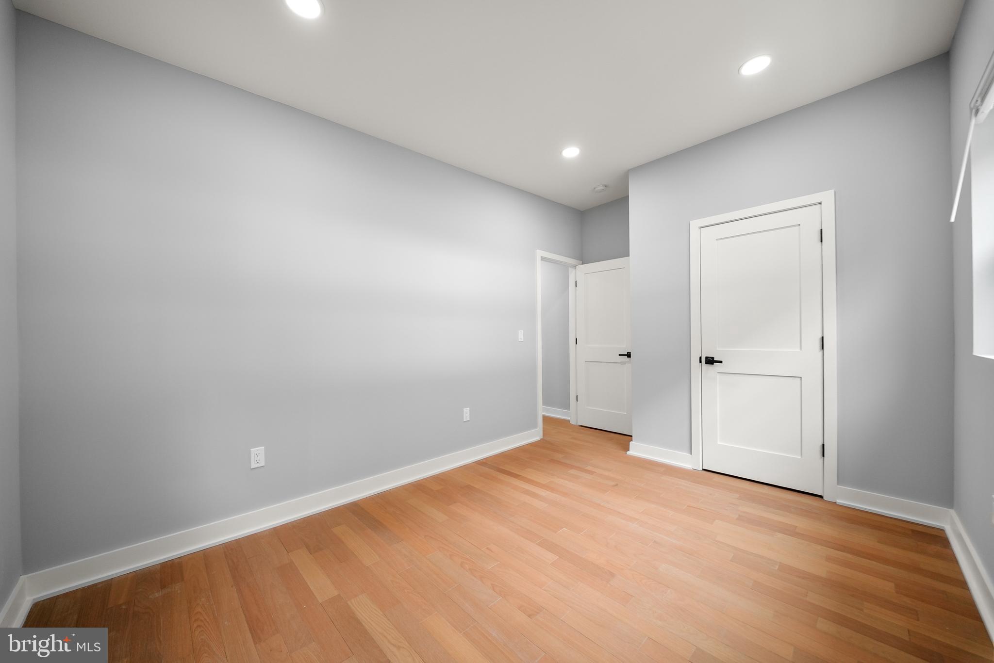 RICHMOND - Residential