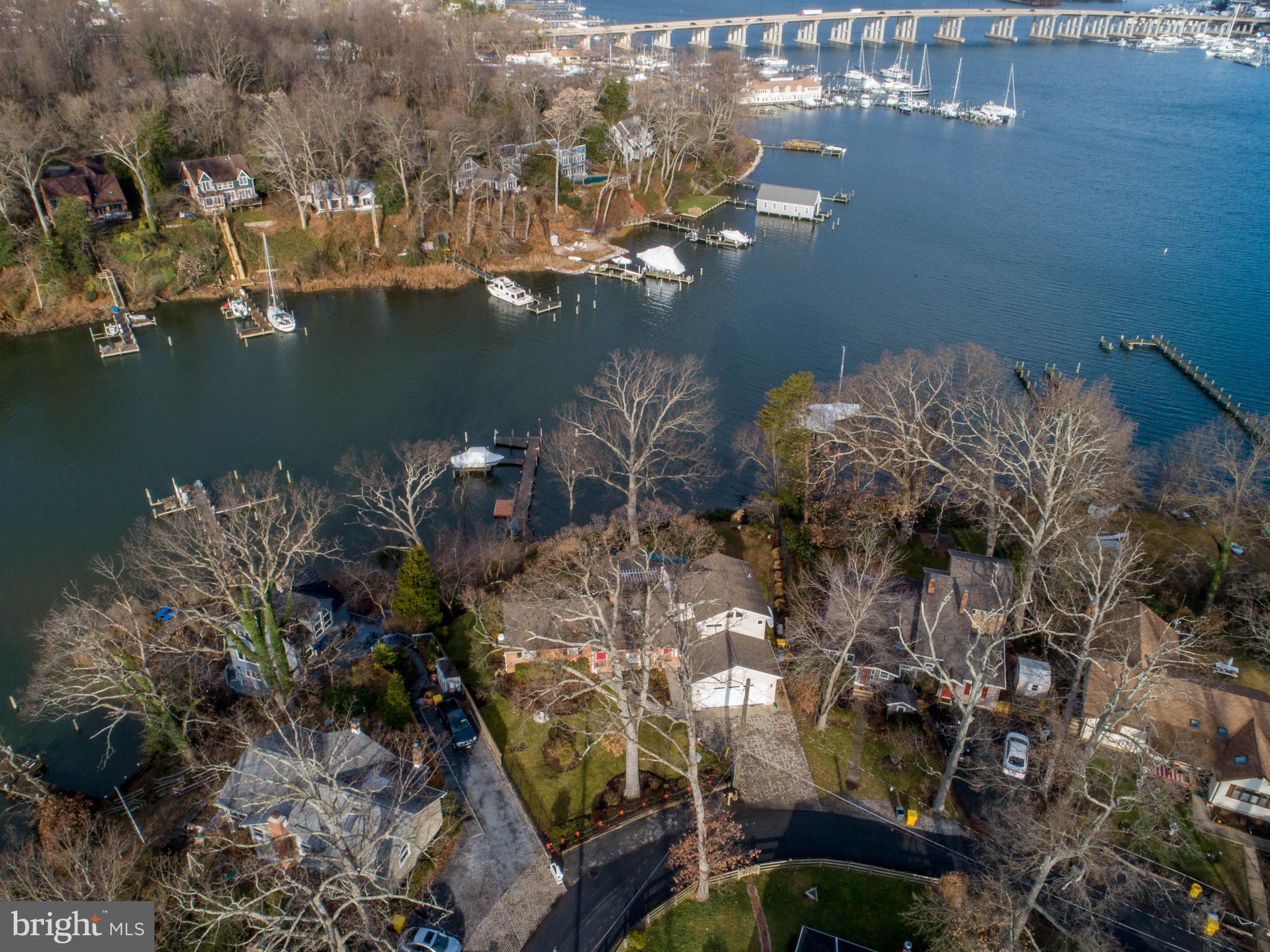 EDGEWATER - Residential