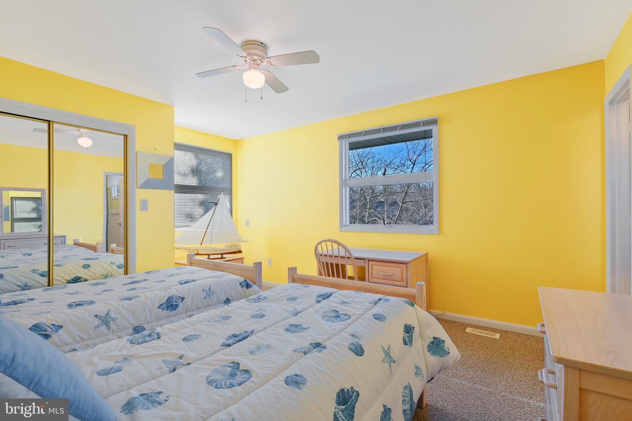 EDGEWATER - Residential