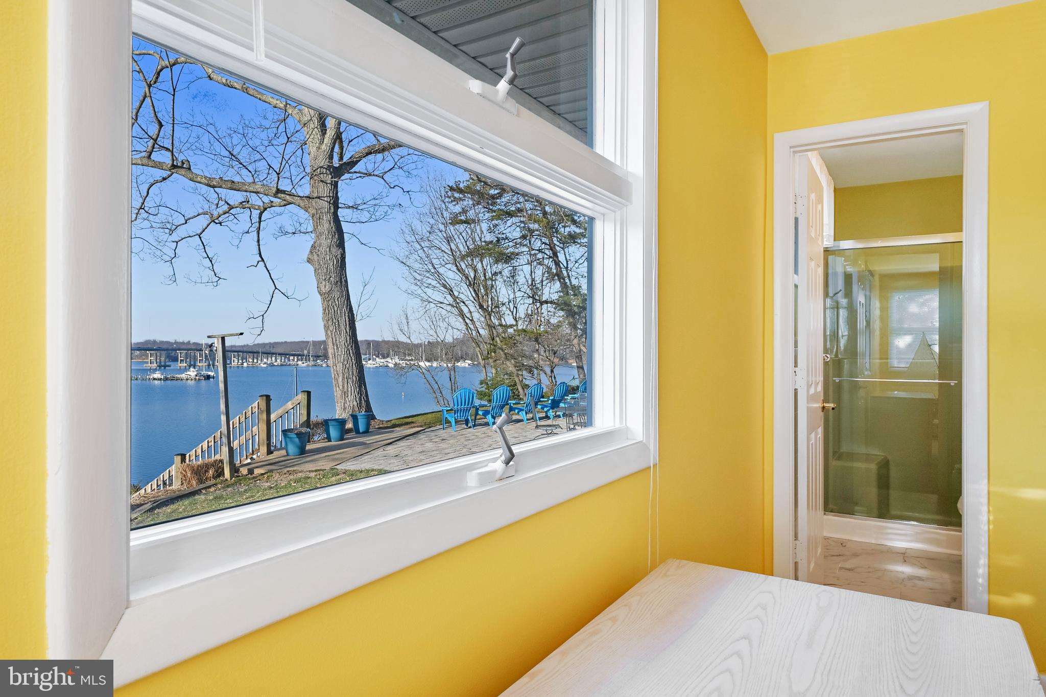 EDGEWATER - Residential