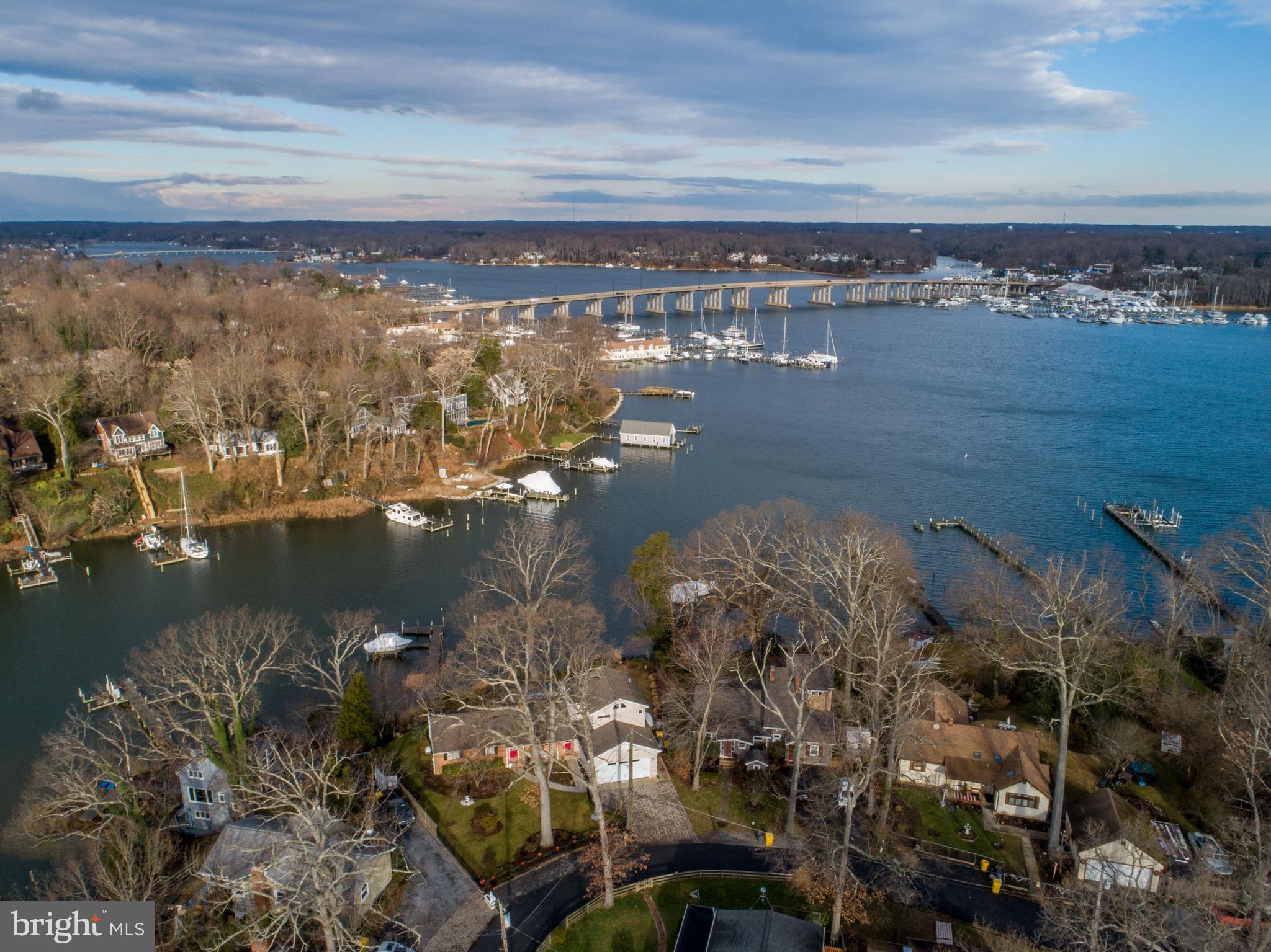 EDGEWATER - Residential