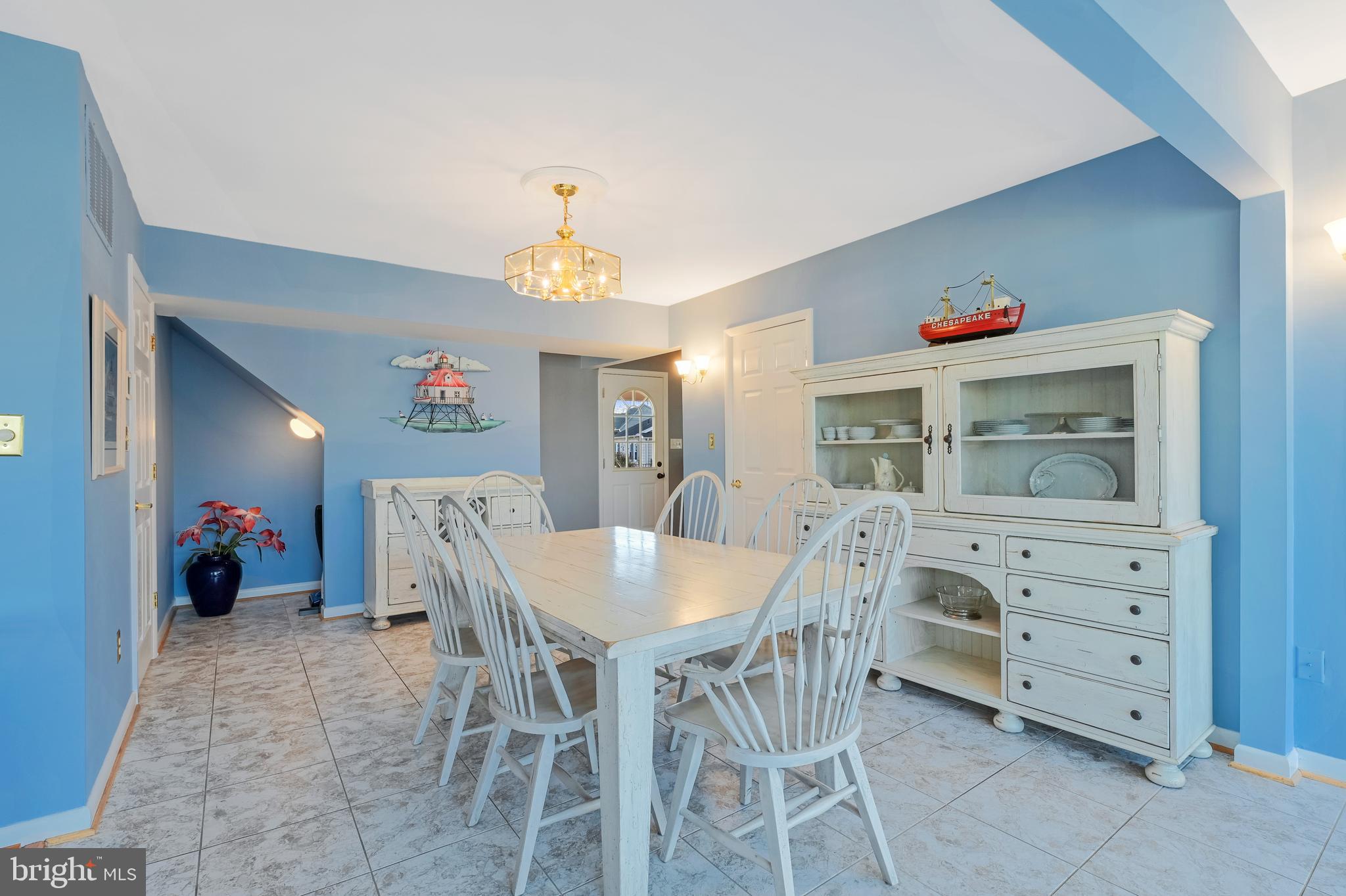 EDGEWATER - Residential