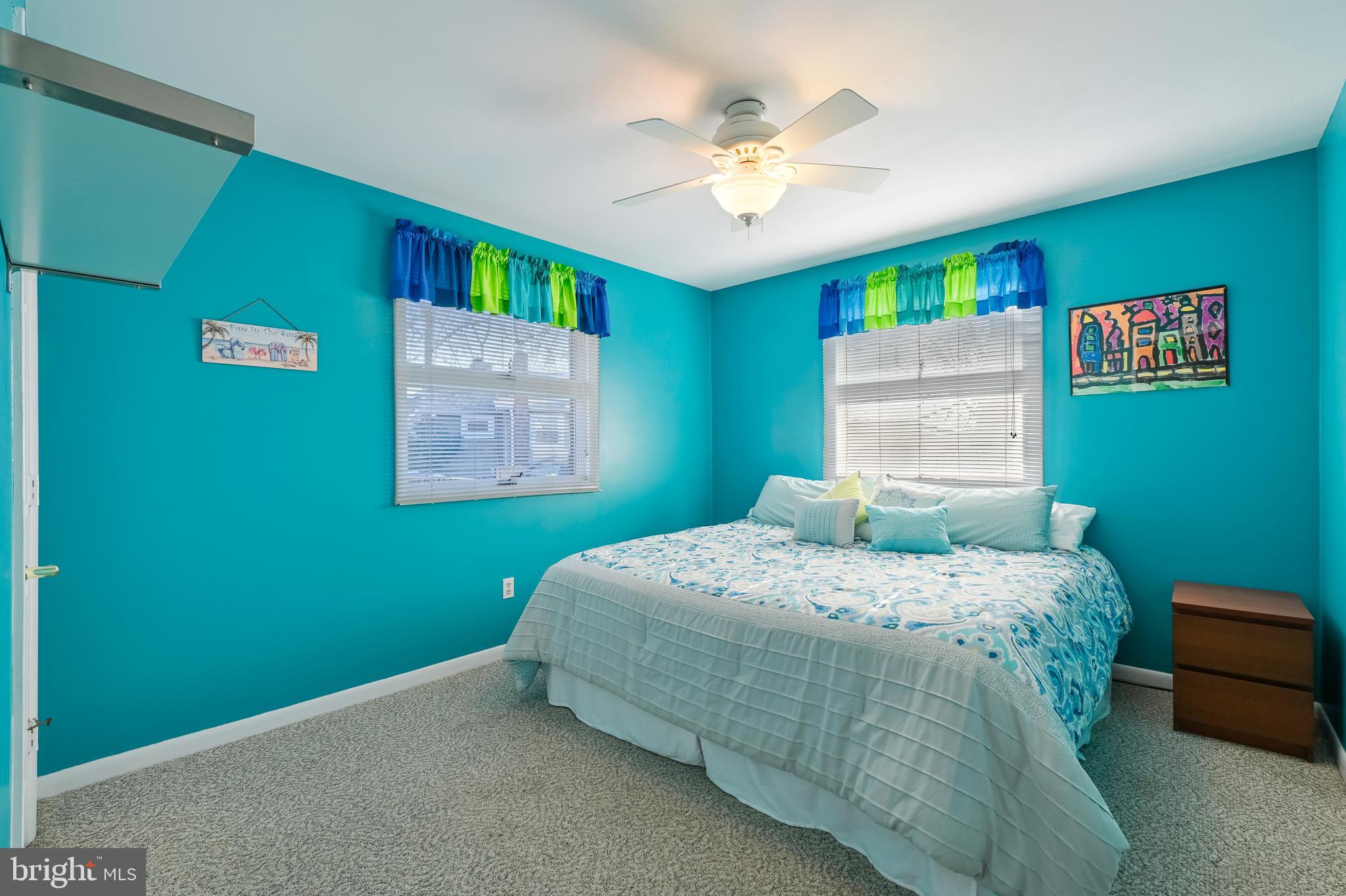 EDGEWATER - Residential