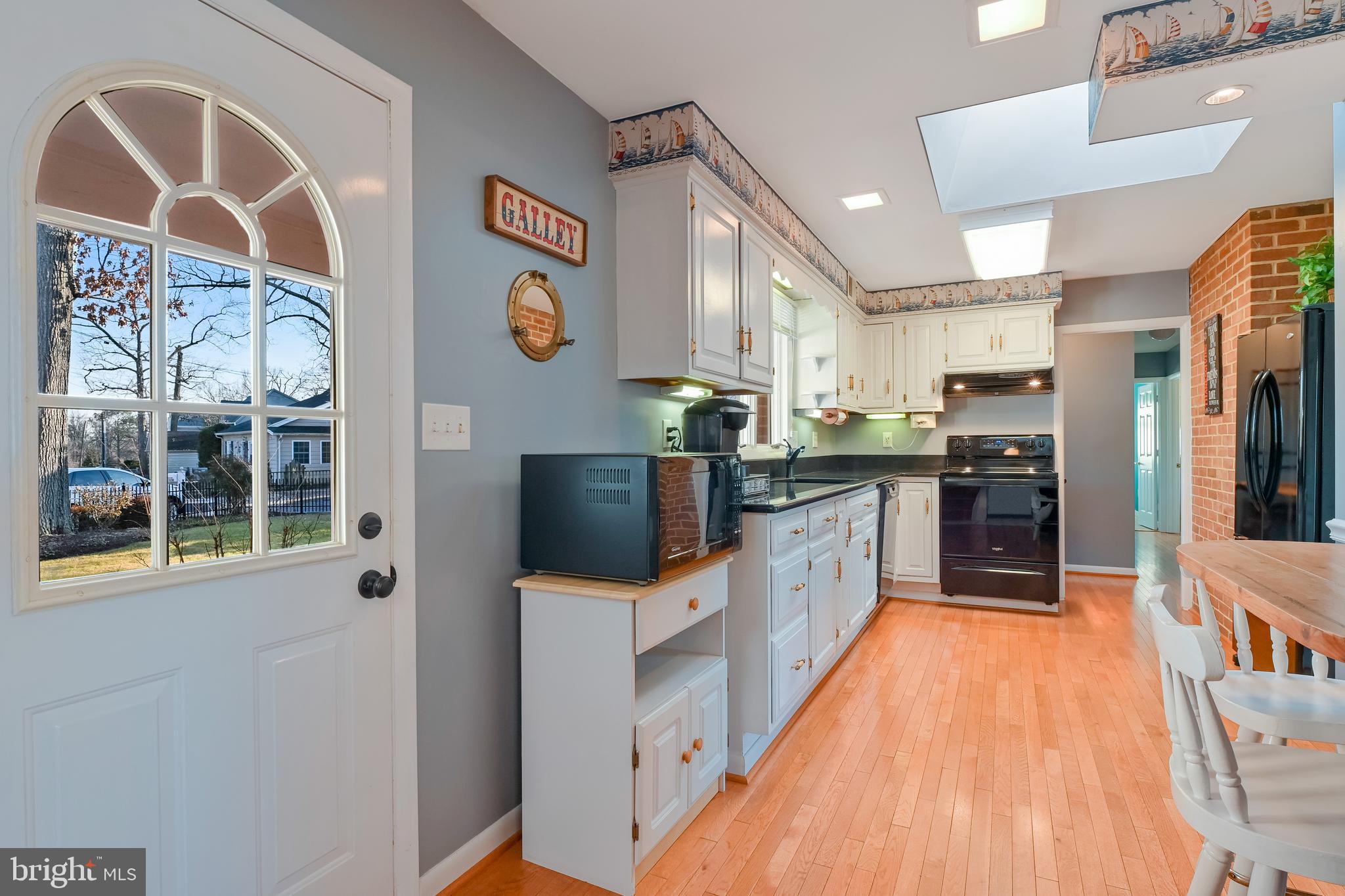 EDGEWATER - Residential