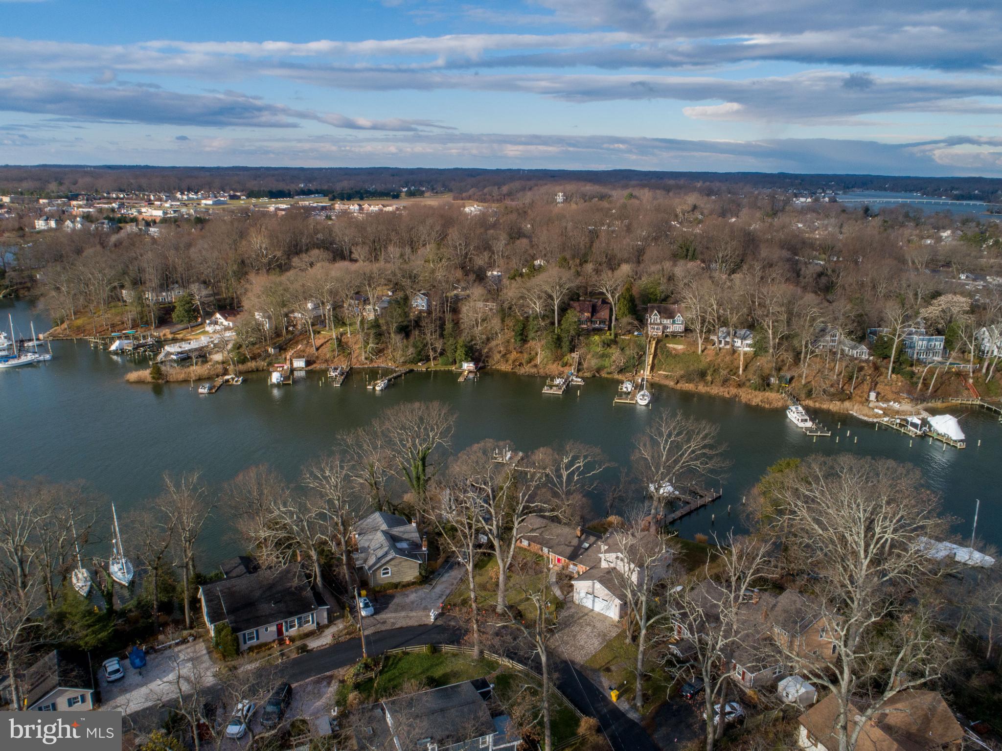 EDGEWATER - Residential