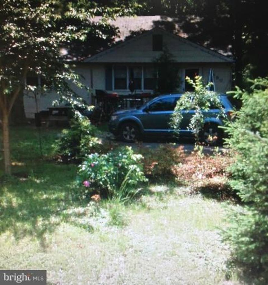 ONLY $175,000!! Back on the market, Buyer's financing fell through. UNBELIEVABLE investment opportunity!  3 Bedroom Rancher located on a 1 acre lot in Howard County!  House needs work and is being sold As-Is but has amazing potential!  There is no electricity at the house bring a flashlight to use in the basement, mold in basement in disclosed.