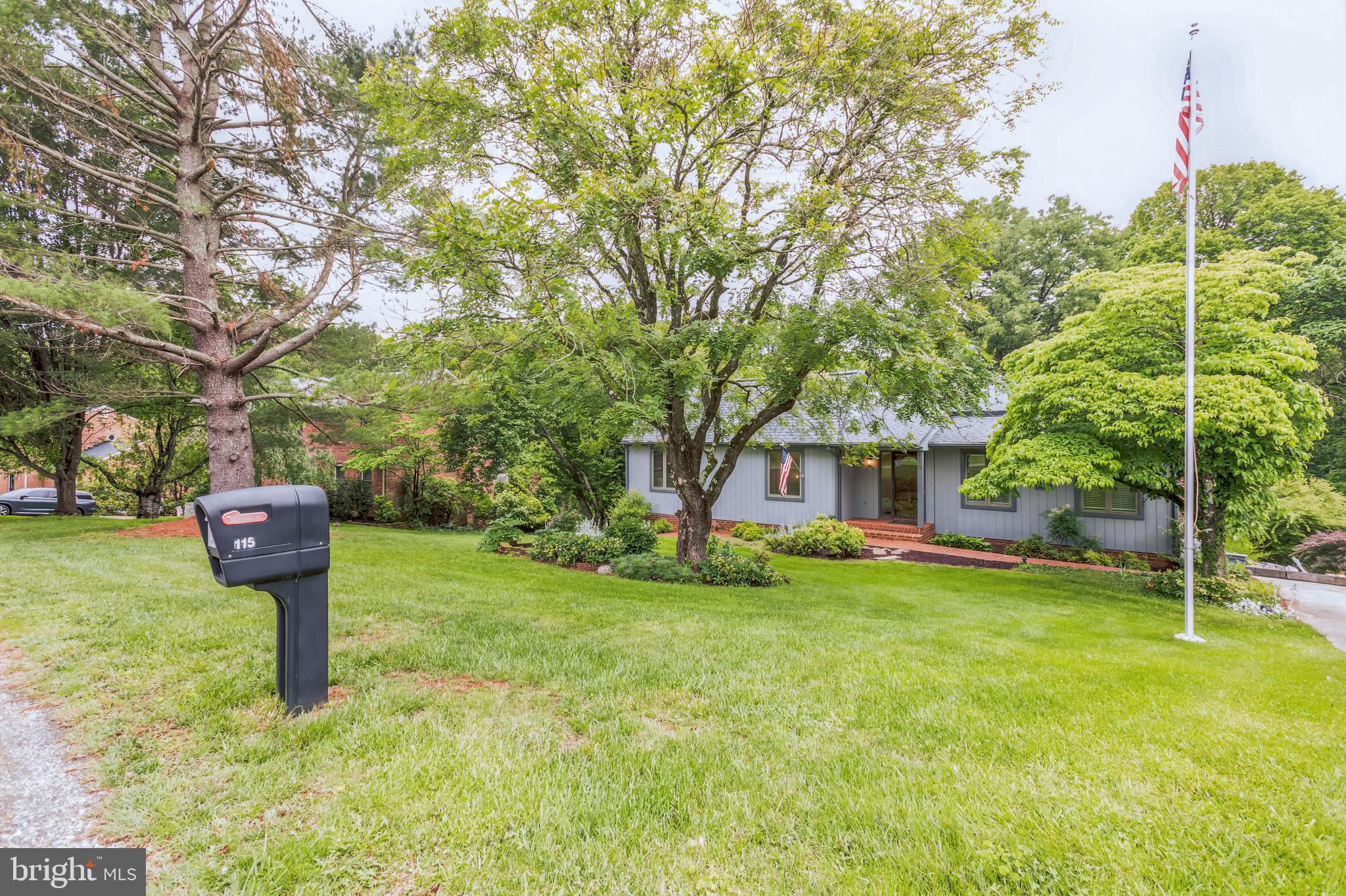 115 LAFAYETTE PL